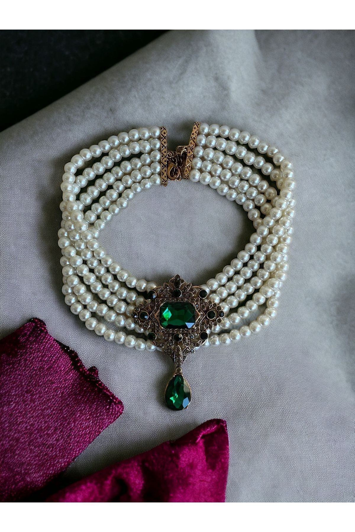 Baget ve Su Damlası Taşlı İnci Choker Kolye