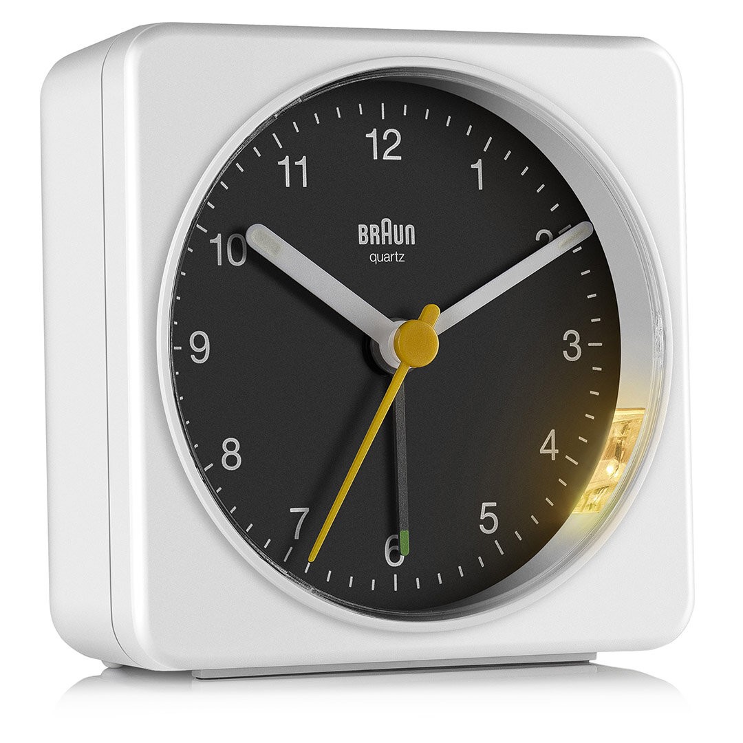 BRAUN BC03WB BEYAZ-SİYAH KLASİK SEYAHAT ANALOG ALARMLI MASA SAATİ