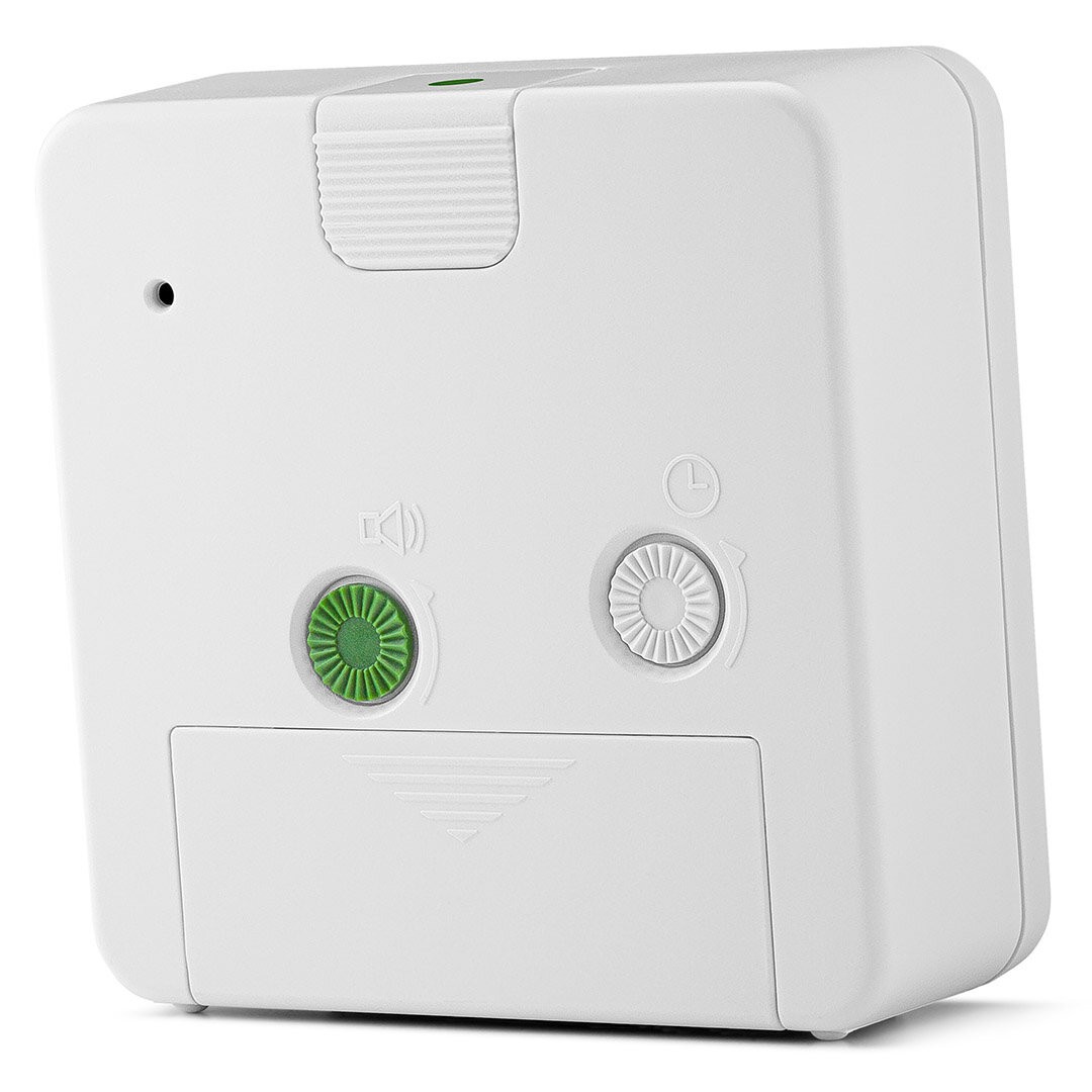 BRAUN BC03WB BEYAZ-SİYAH KLASİK SEYAHAT ANALOG ALARMLI MASA SAATİ