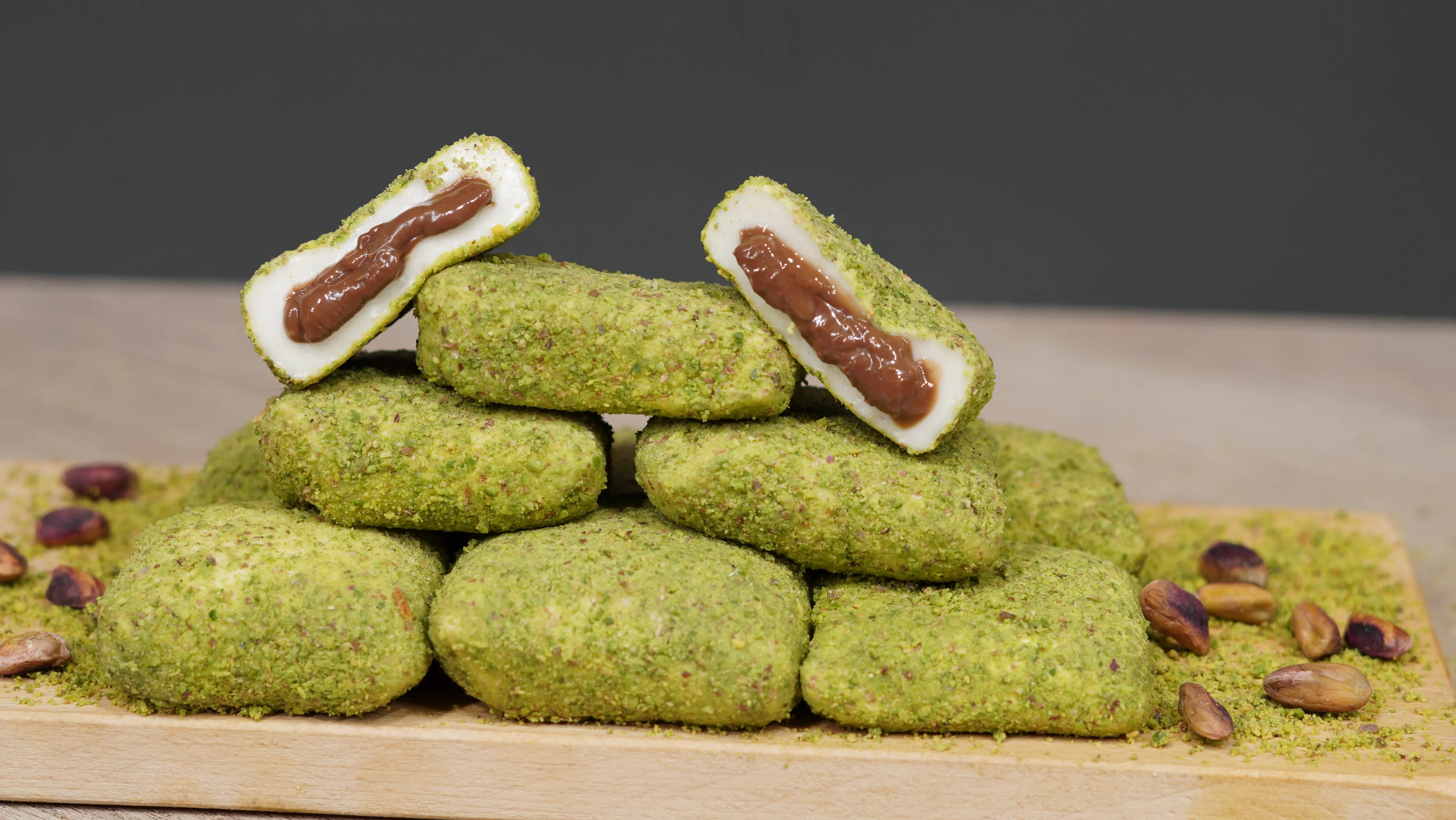 Toz Fıstık Kaplı Bohça Lokum - 1 Kg