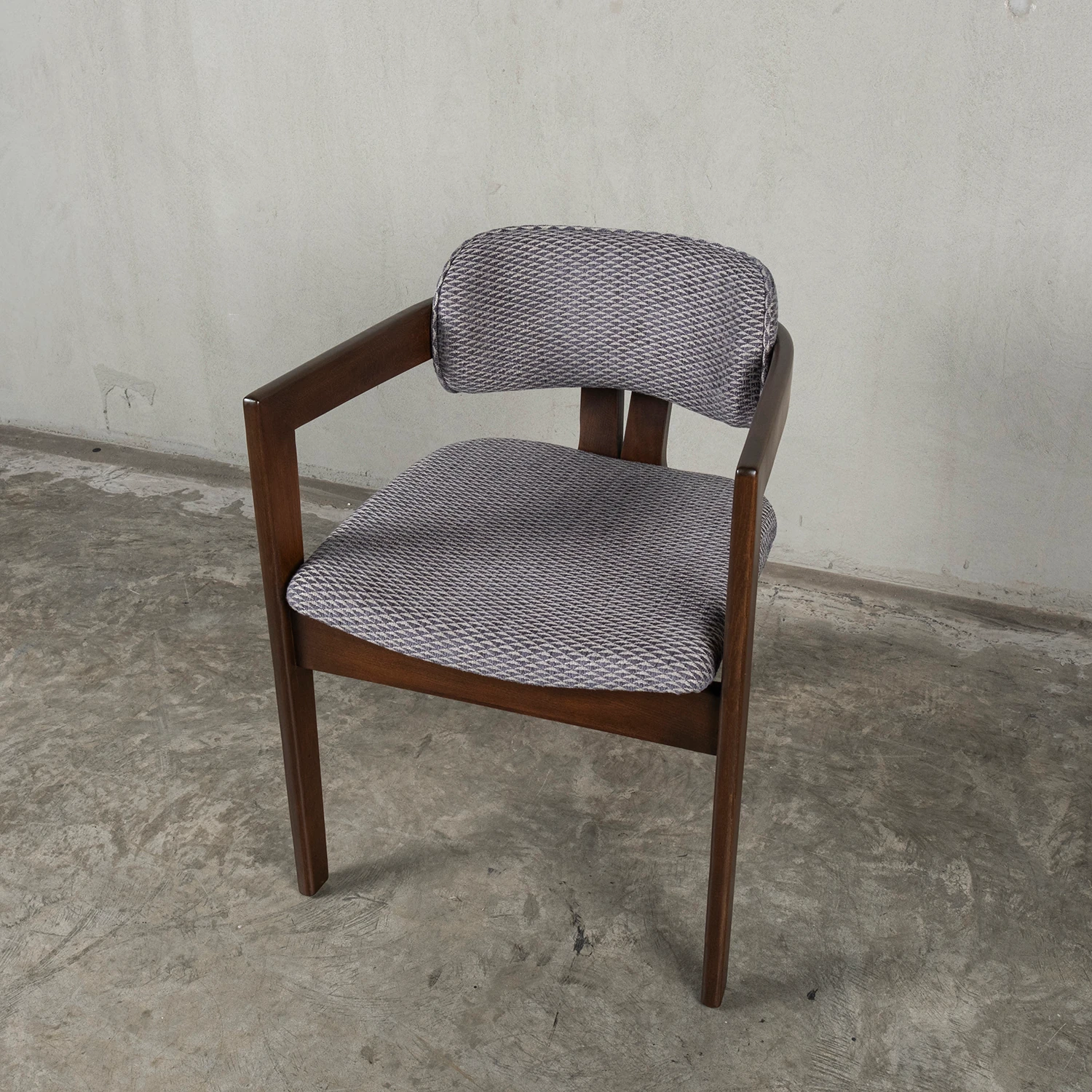 (YENI) LOTUS GRİ SANDALYE CEVİZ