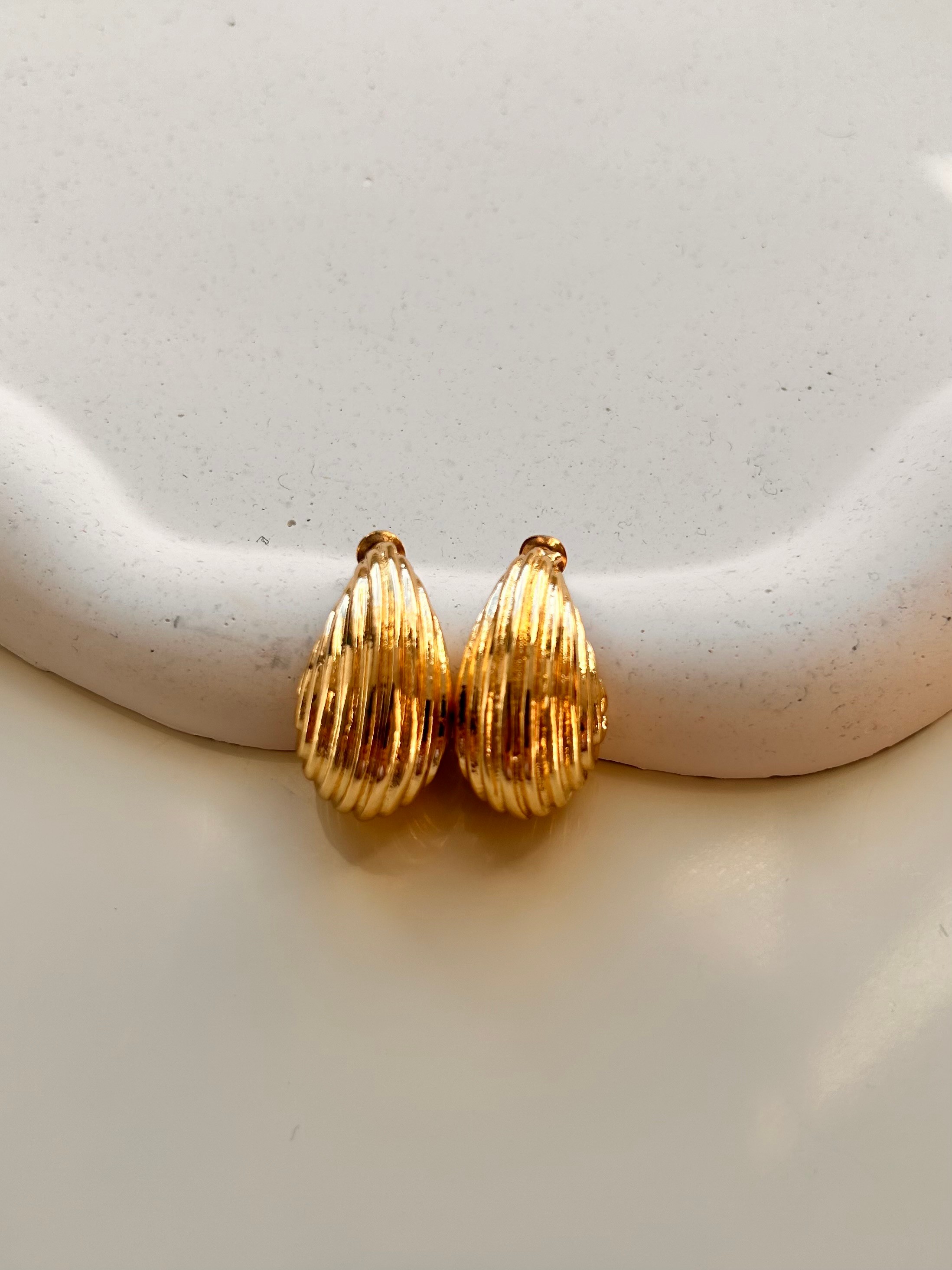 Gold Damla Küpe 