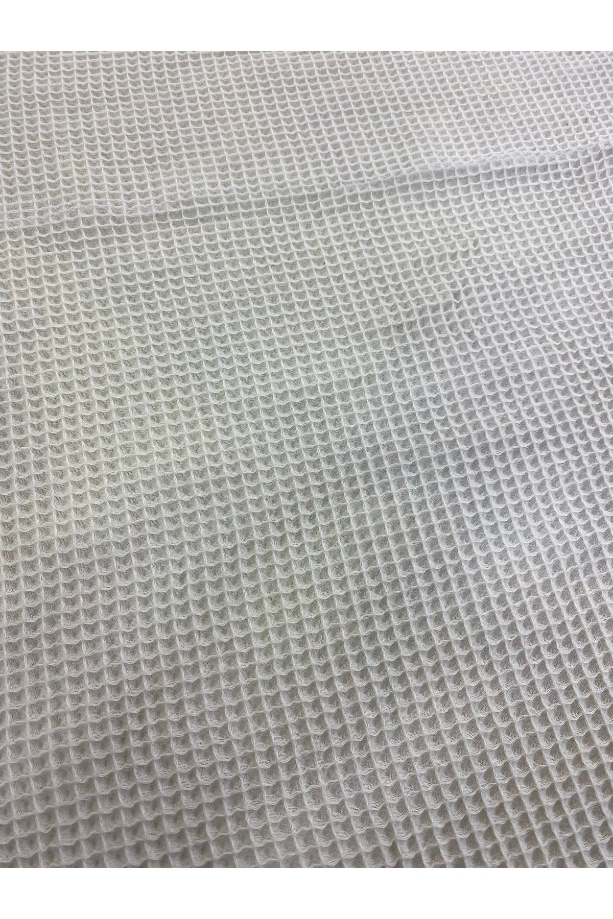 %100 Pamuk Beyaz Waffle Kumaş – Petek Dokulu, 140 cm En