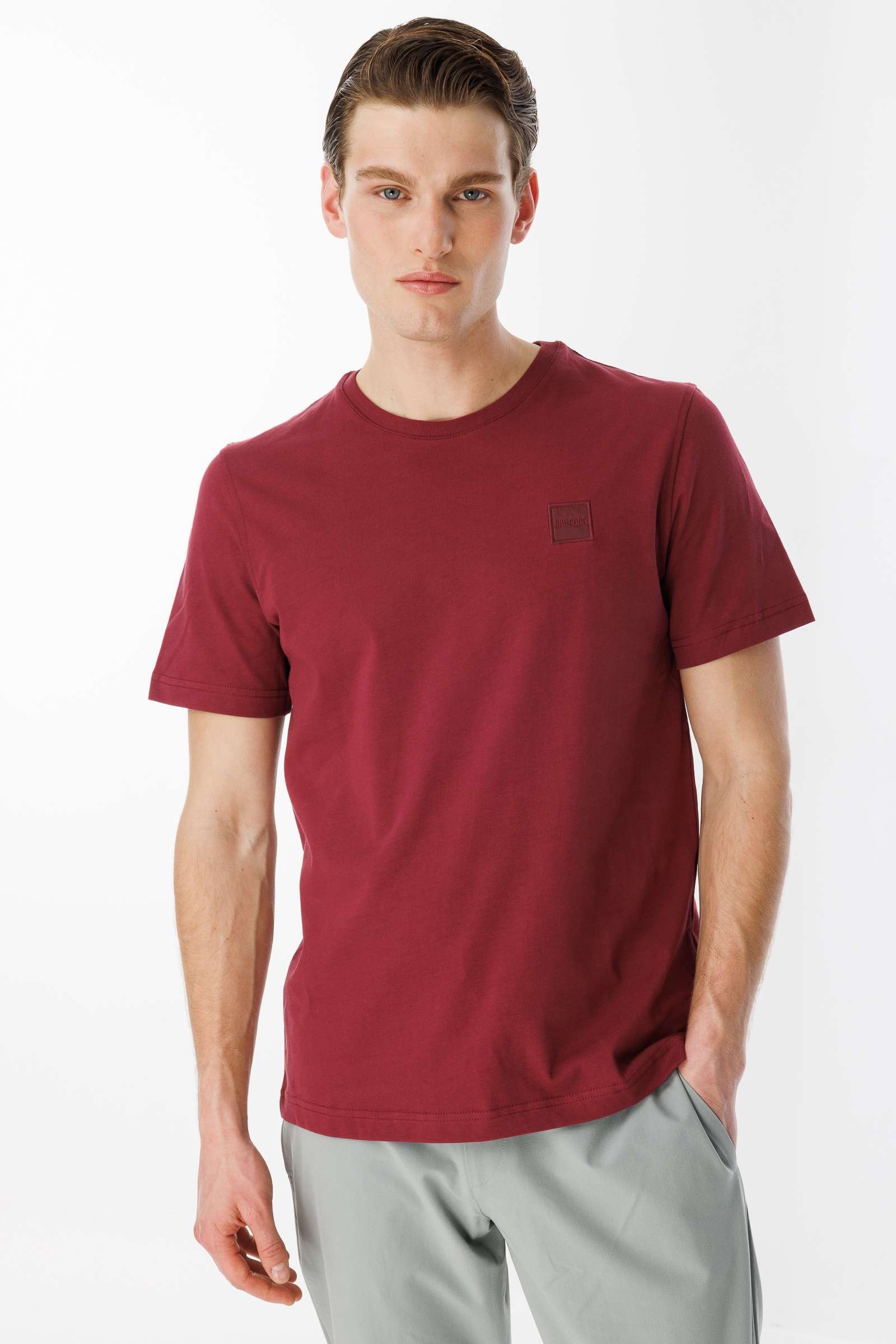 BroCode Essentials Men's Red T-Shirt (BCT25085-46)