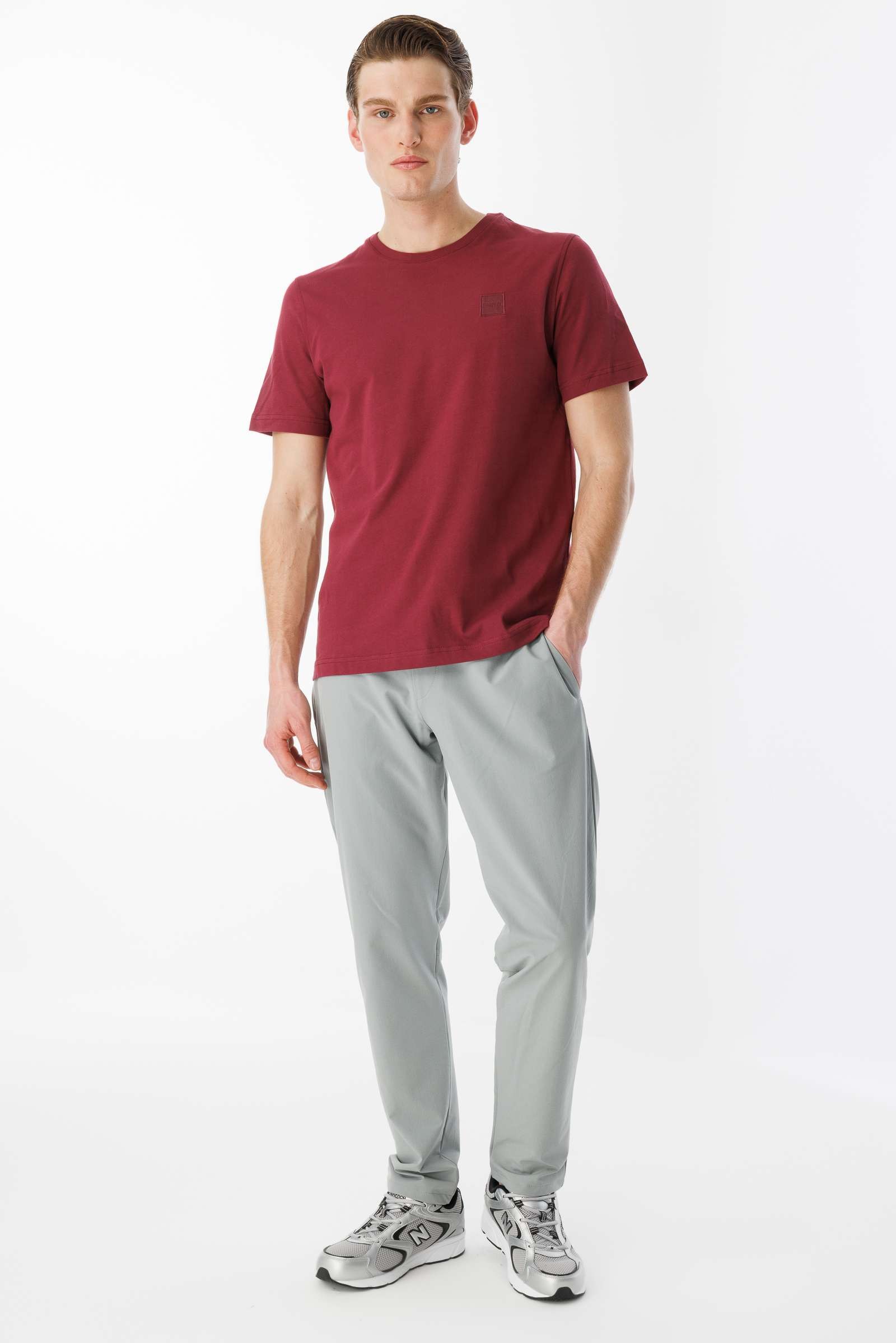 BroCode Essentials Men's Red T-Shirt (BCT25085-46)