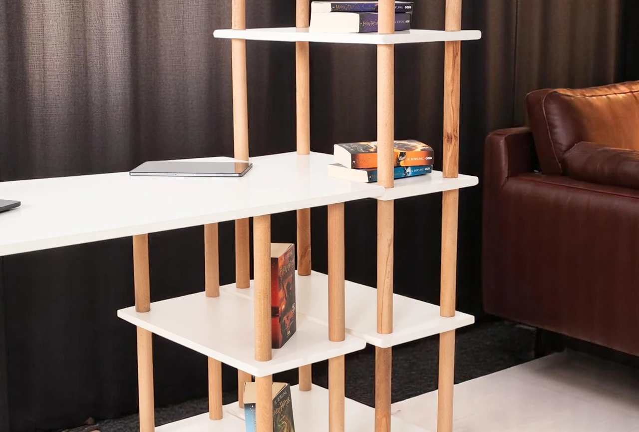 Pia Çalışma Masası Kitaplıklı