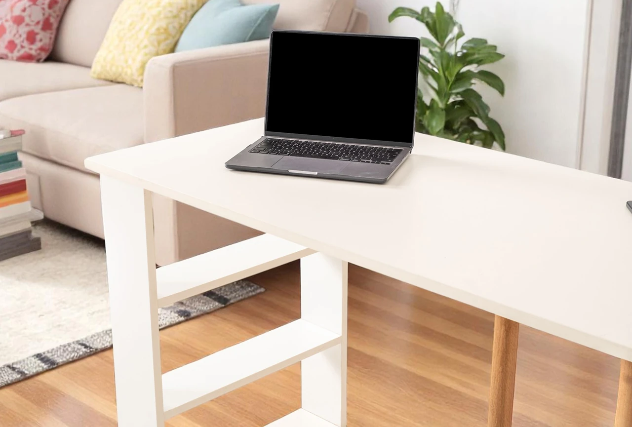 Pia Çalışma Masası