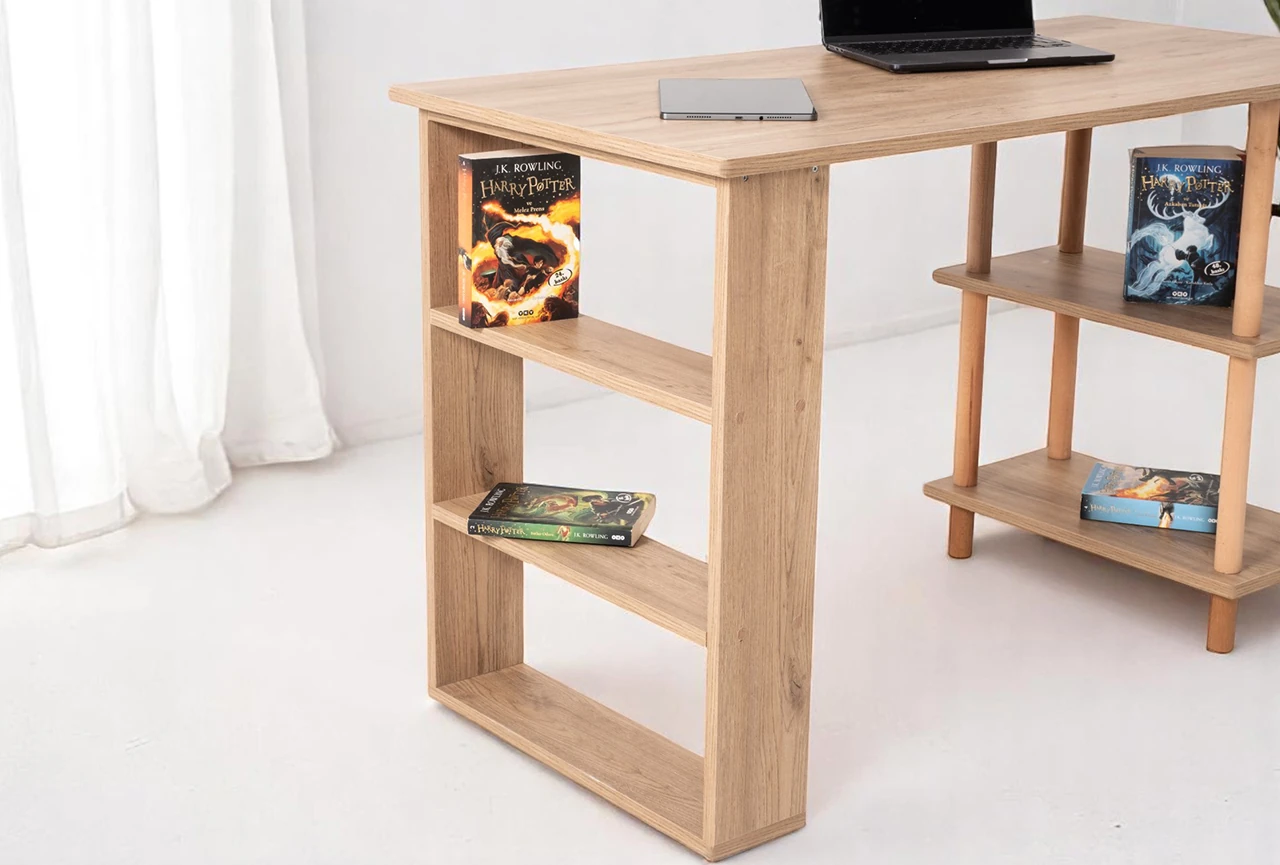 Pia Çalışma Masası