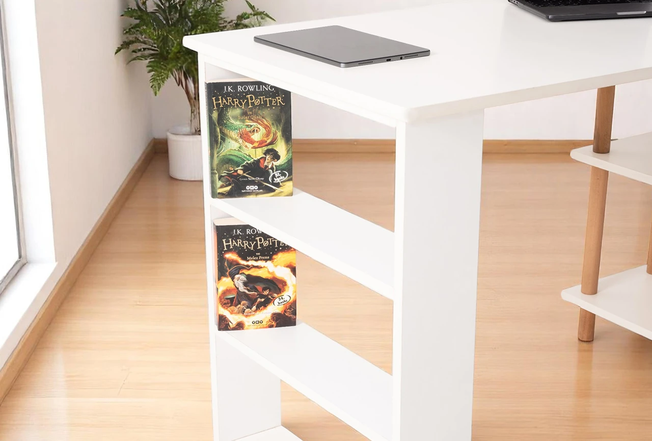 Pia Çalışma Masası