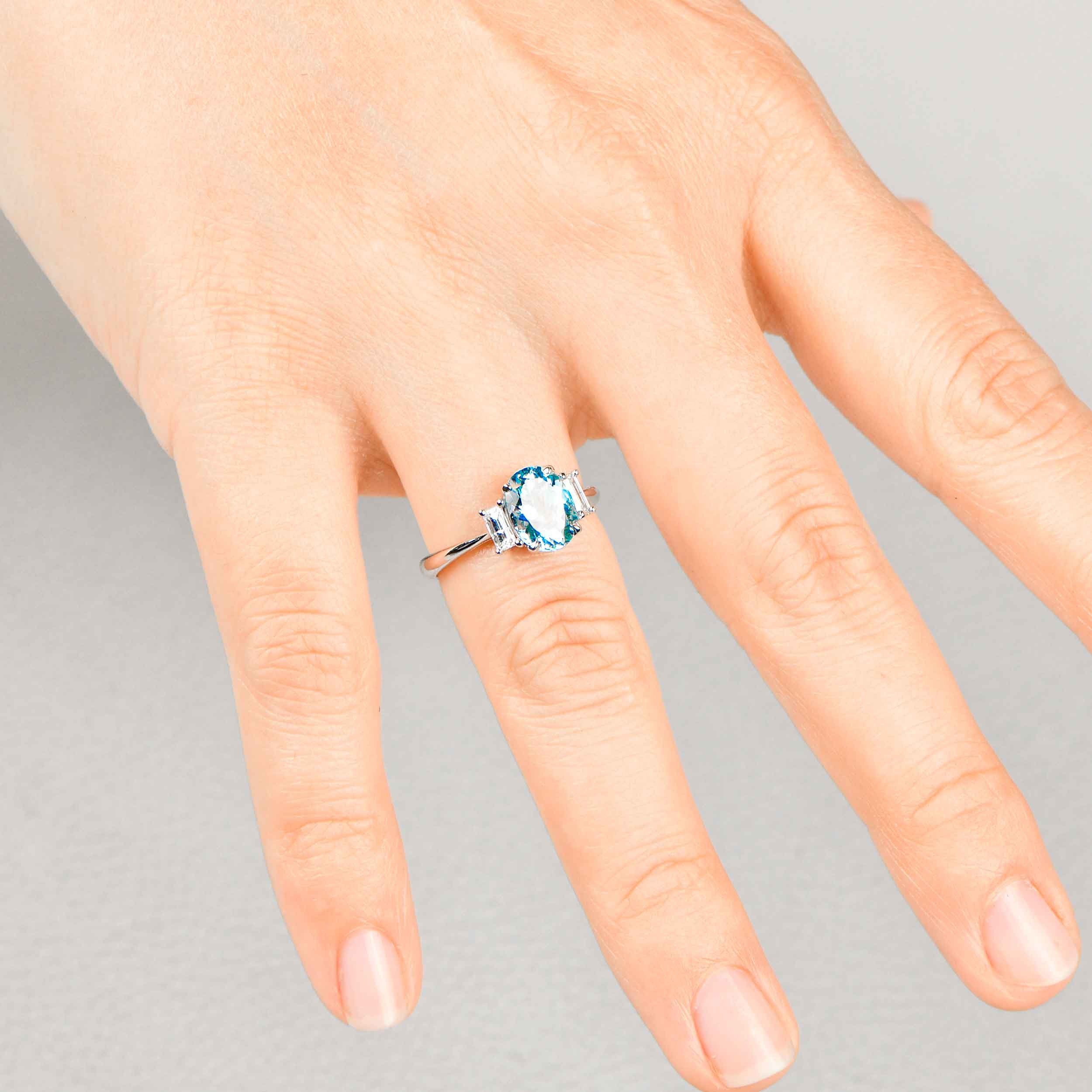 Aquamarine and Baguette Diamond Ring