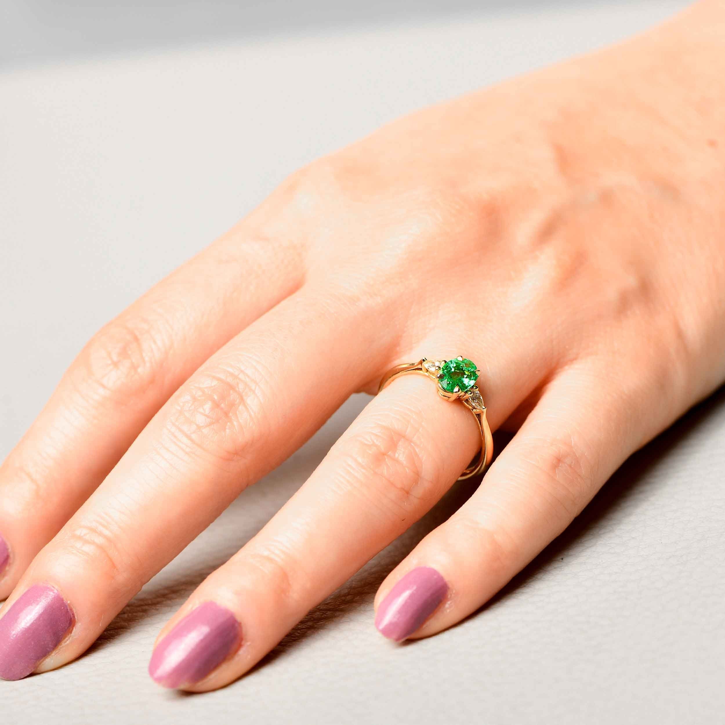 Emerald Ring With Pear Diamonds