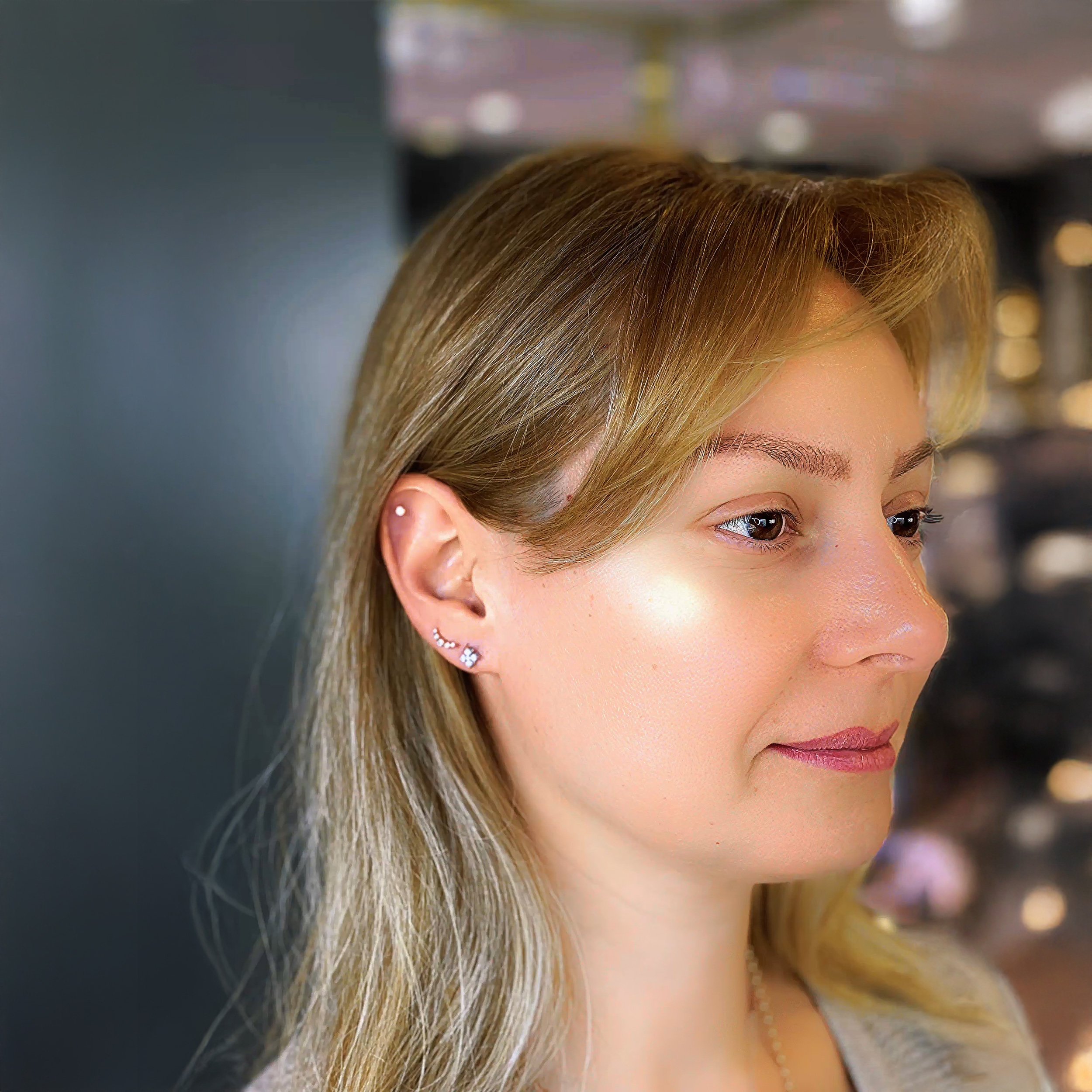 14 Ayar Altın Pırlantalı Flat Back Piercing Küpe