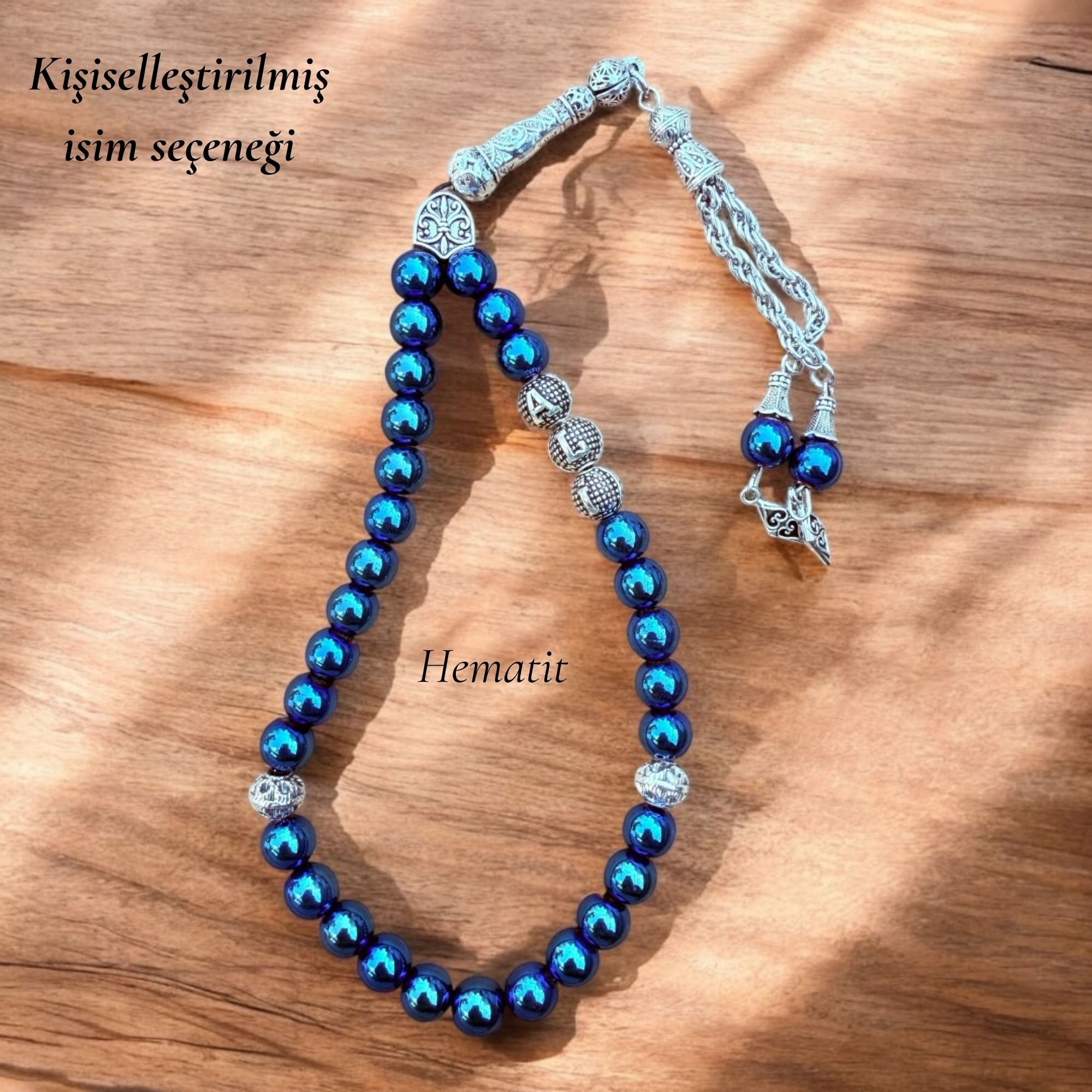 Kişiye Özel Mavi Hematit Doğal Taş Tespih – 8mm Metal Harfli Tasarım