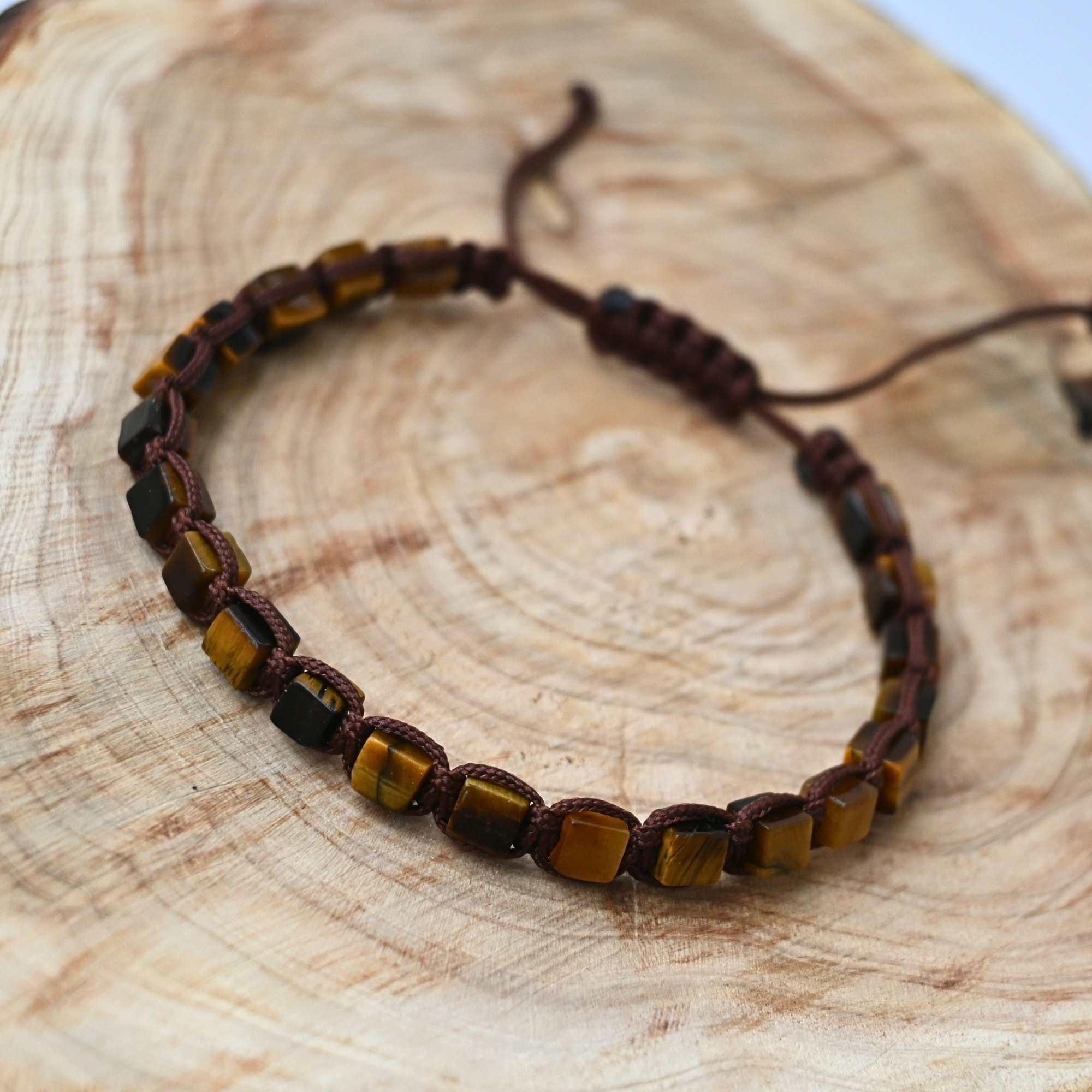 Kaplangözü Küp Kesim Doğal Taş Makrome Örgü Bileklik