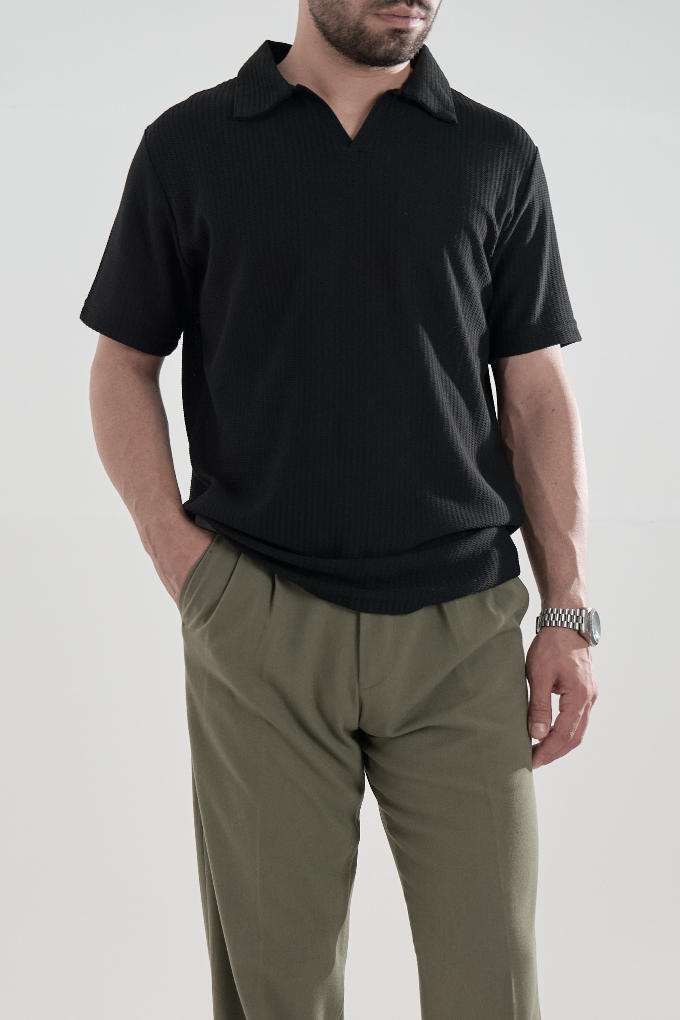 Siyah Dokulu Polo Yaka T-shirt