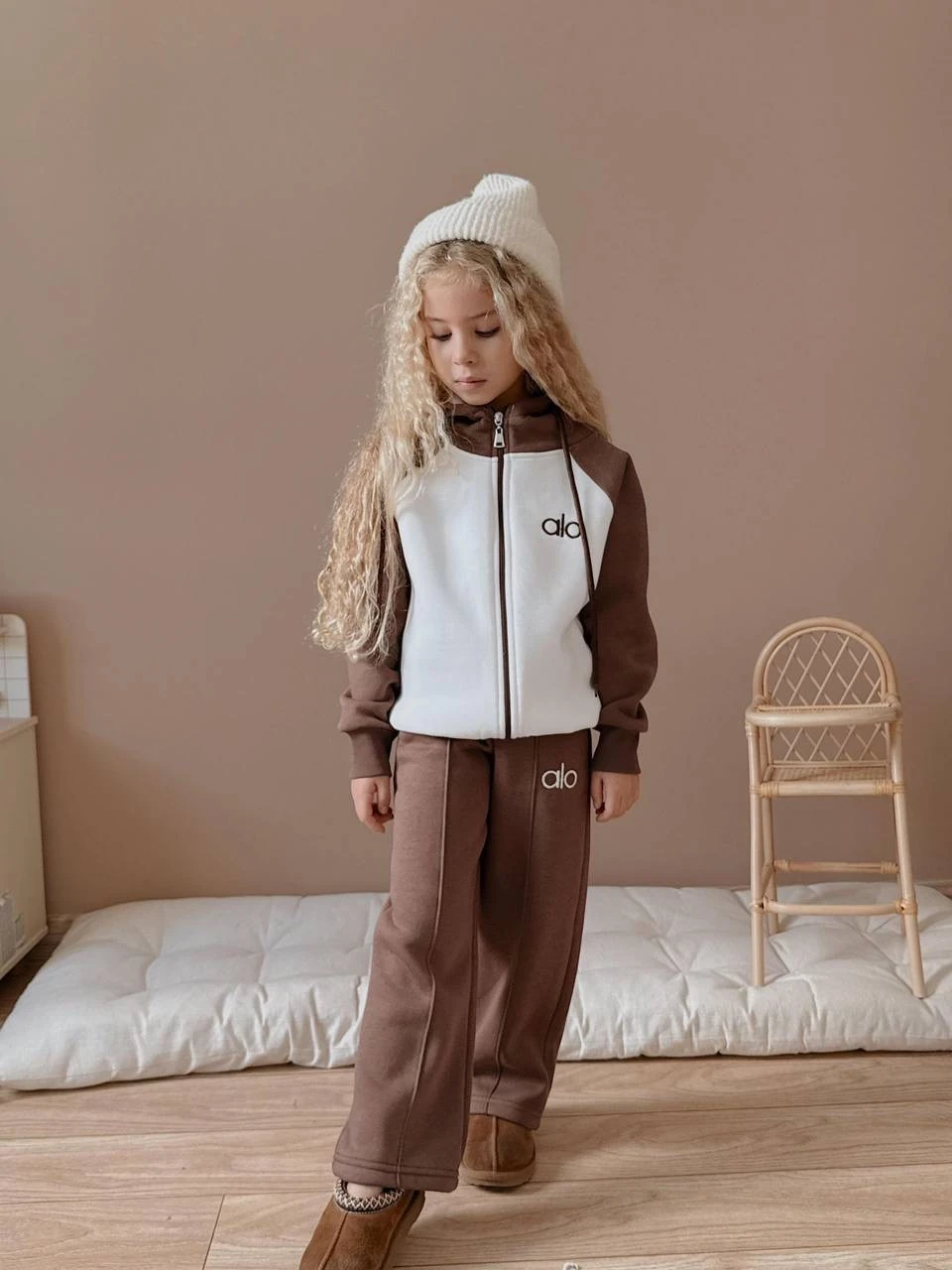 Kahverengi Alo İşlemeli Takım