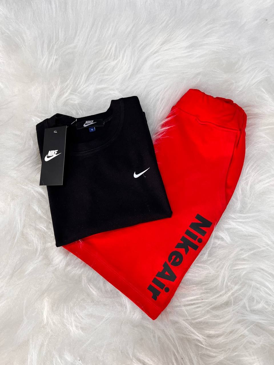 Kırmızı Siyah Nike Baskılı Takım