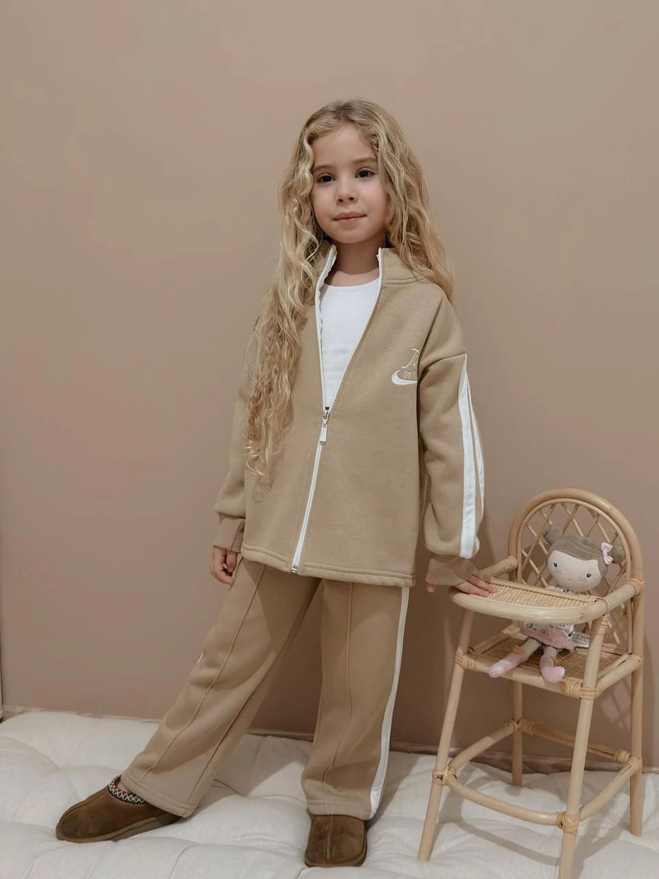 Kapiçino İşlemeli Takım