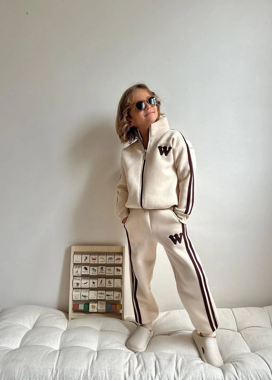 Wiki Model Fermuarlı Takım