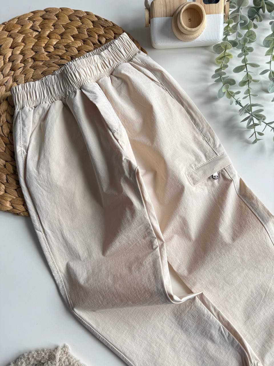 Krem Paraşüt Kumaş Jogger Pantalon