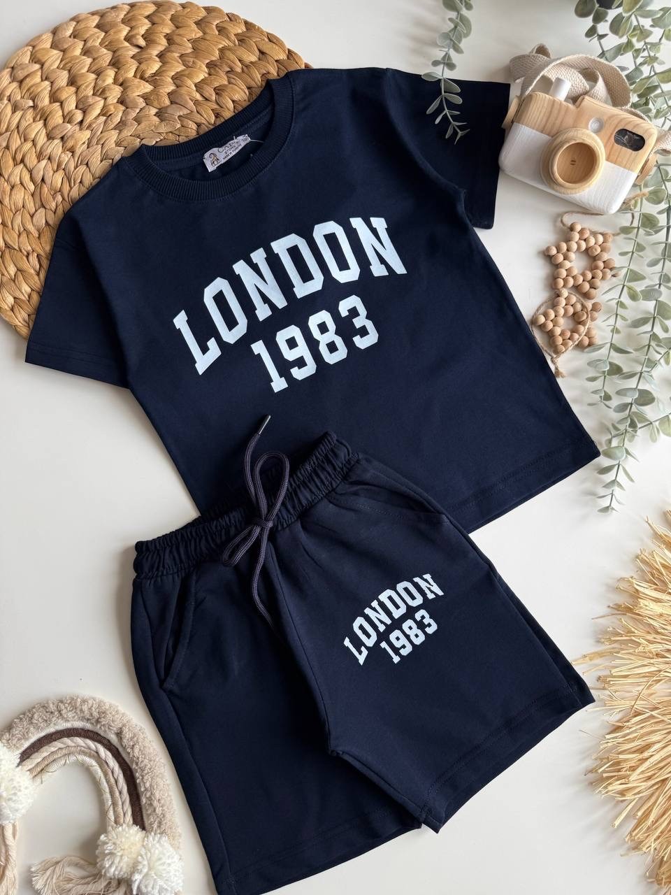 London Baskılı Lacivert Takım
