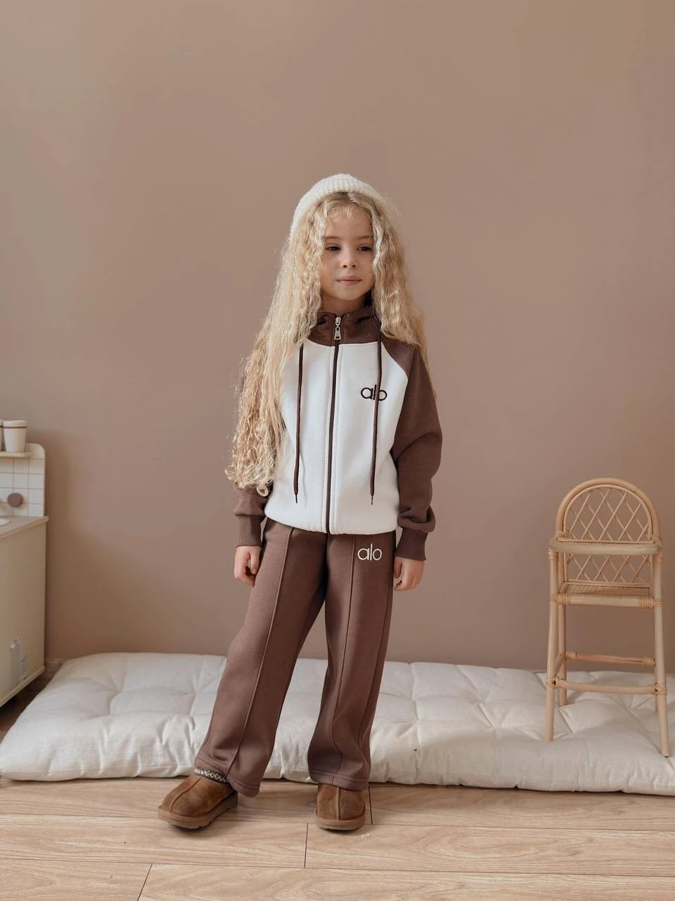 Kahverengi Alo İşlemeli Takım