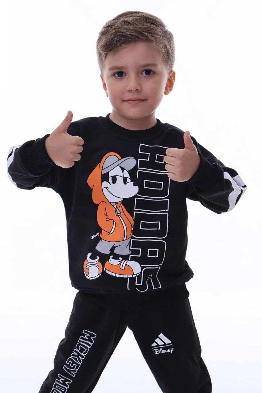 Siyah Marka Baskılı Takım