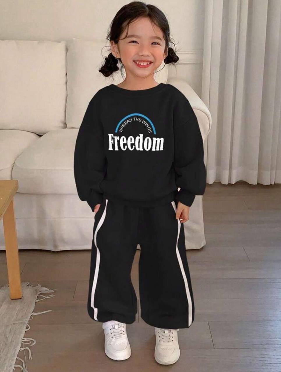 Siyah Freedom Baskılı Takım