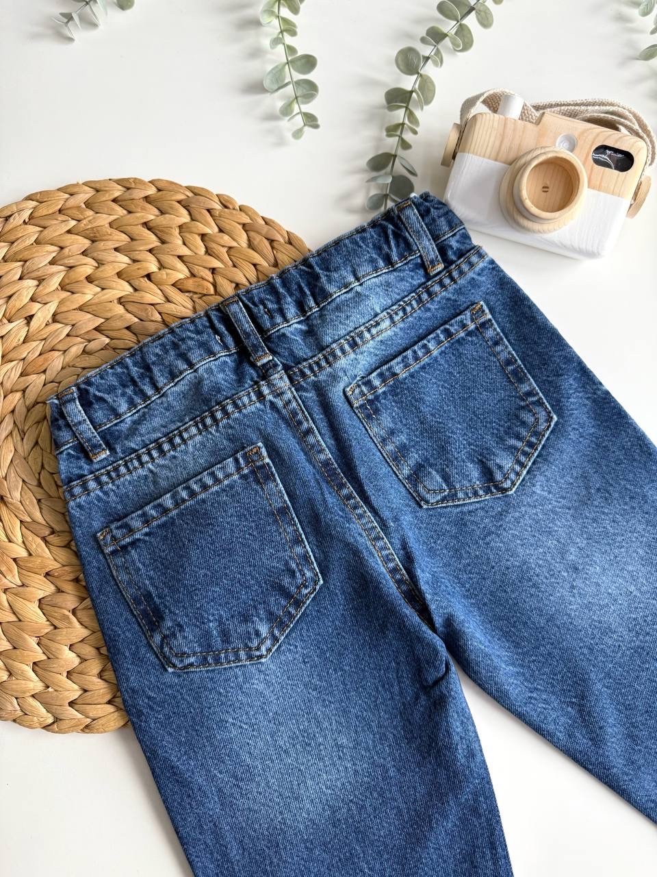 Kot Rengi Taşlamalı Kot Pantalon