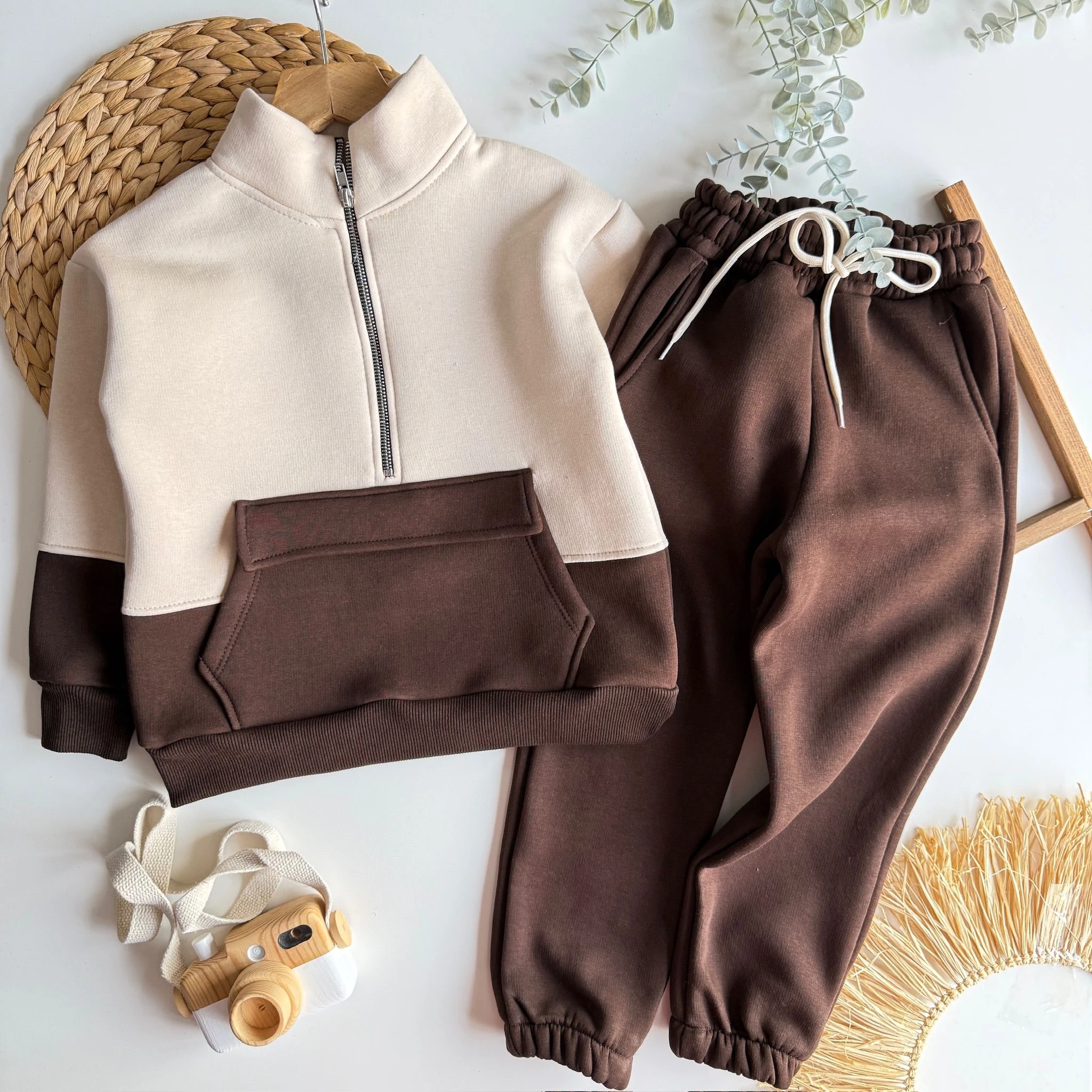 Krem Kahve Detaylı Garson Boy Takım