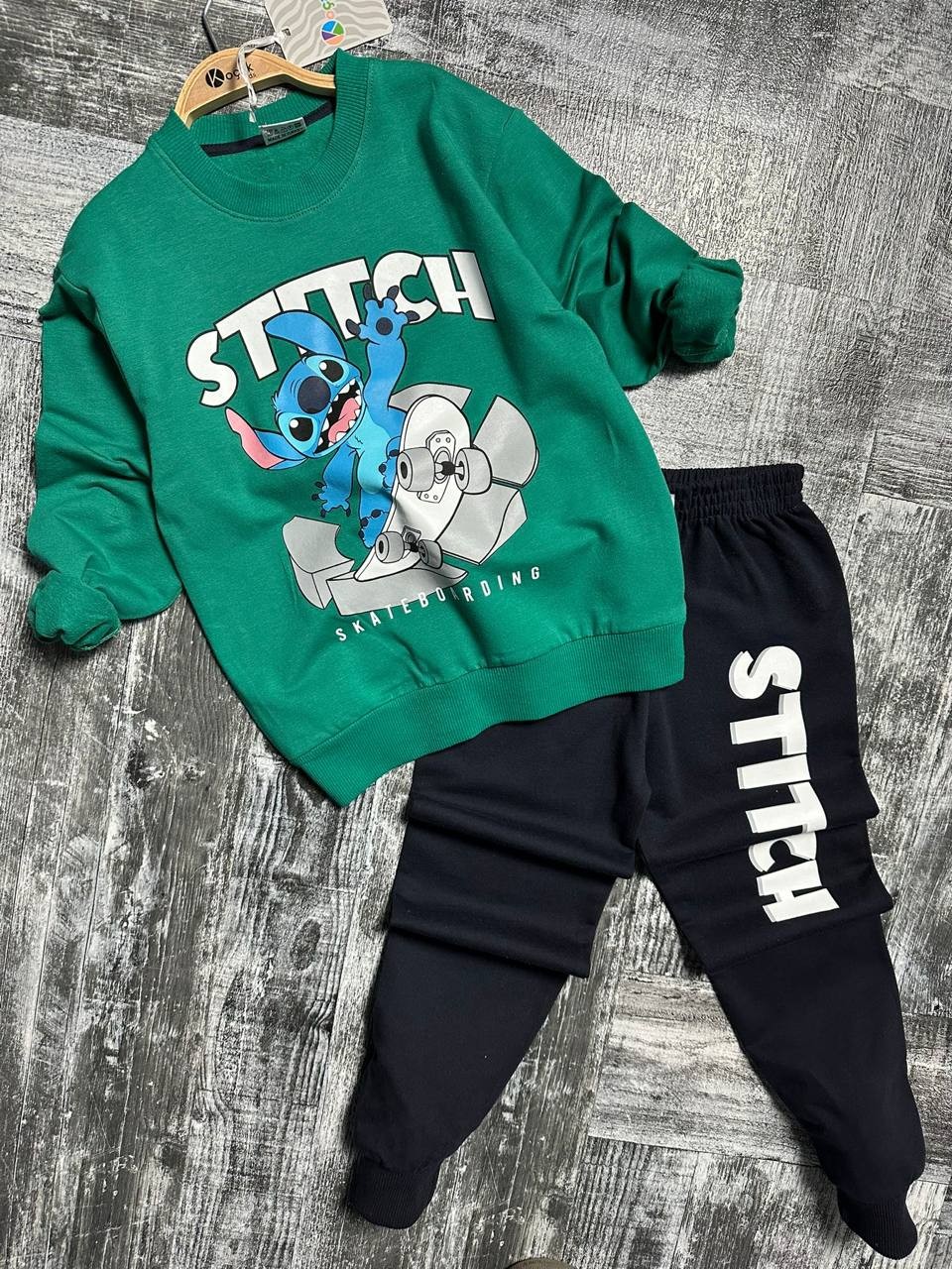 Yeşil Stitch Baskılı Takım