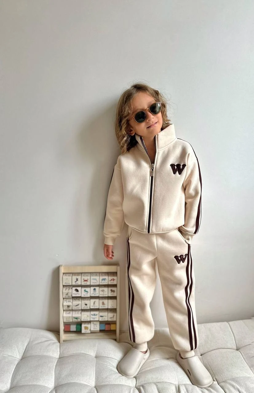 Wiki Model Fermuarlı Takım