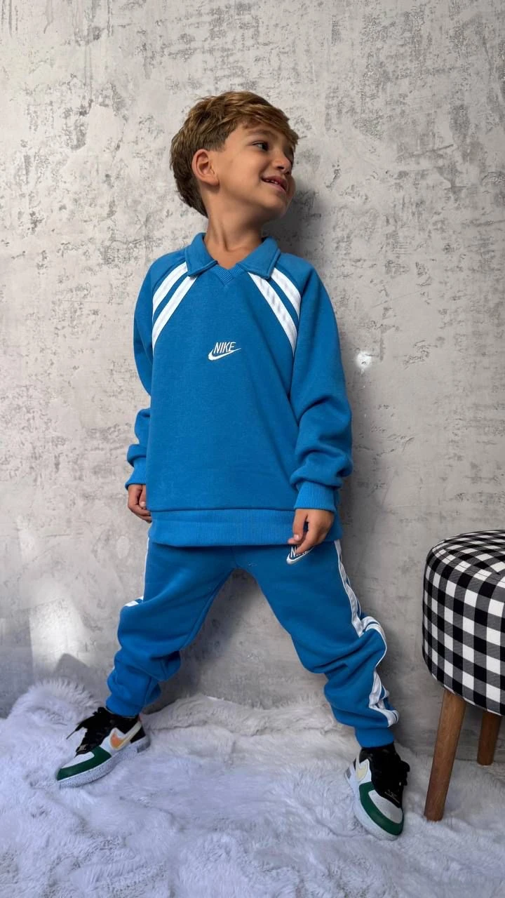 Mavi Baskılı Şeritli Takım