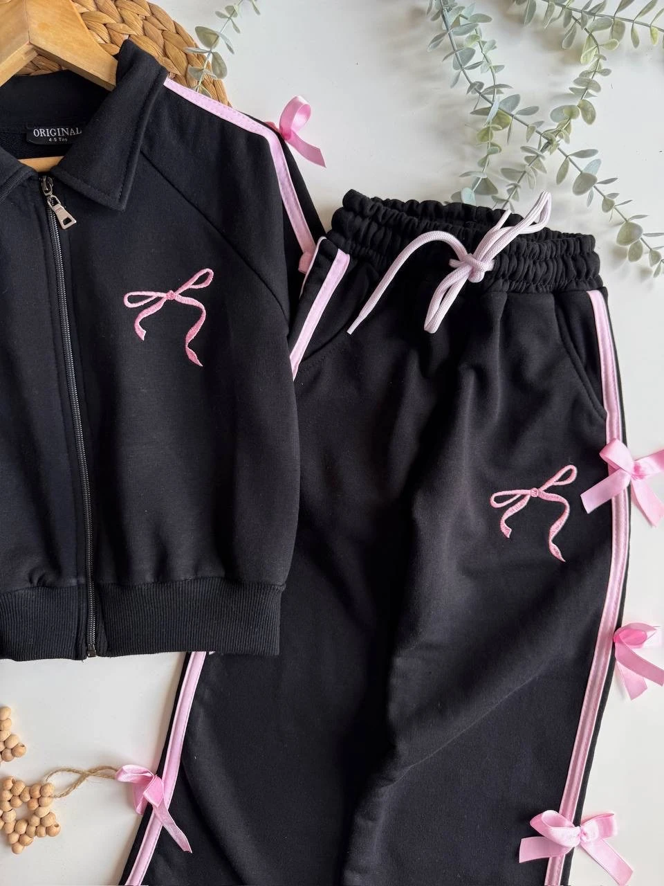 Siyah Pembe Fiyonklu Takım