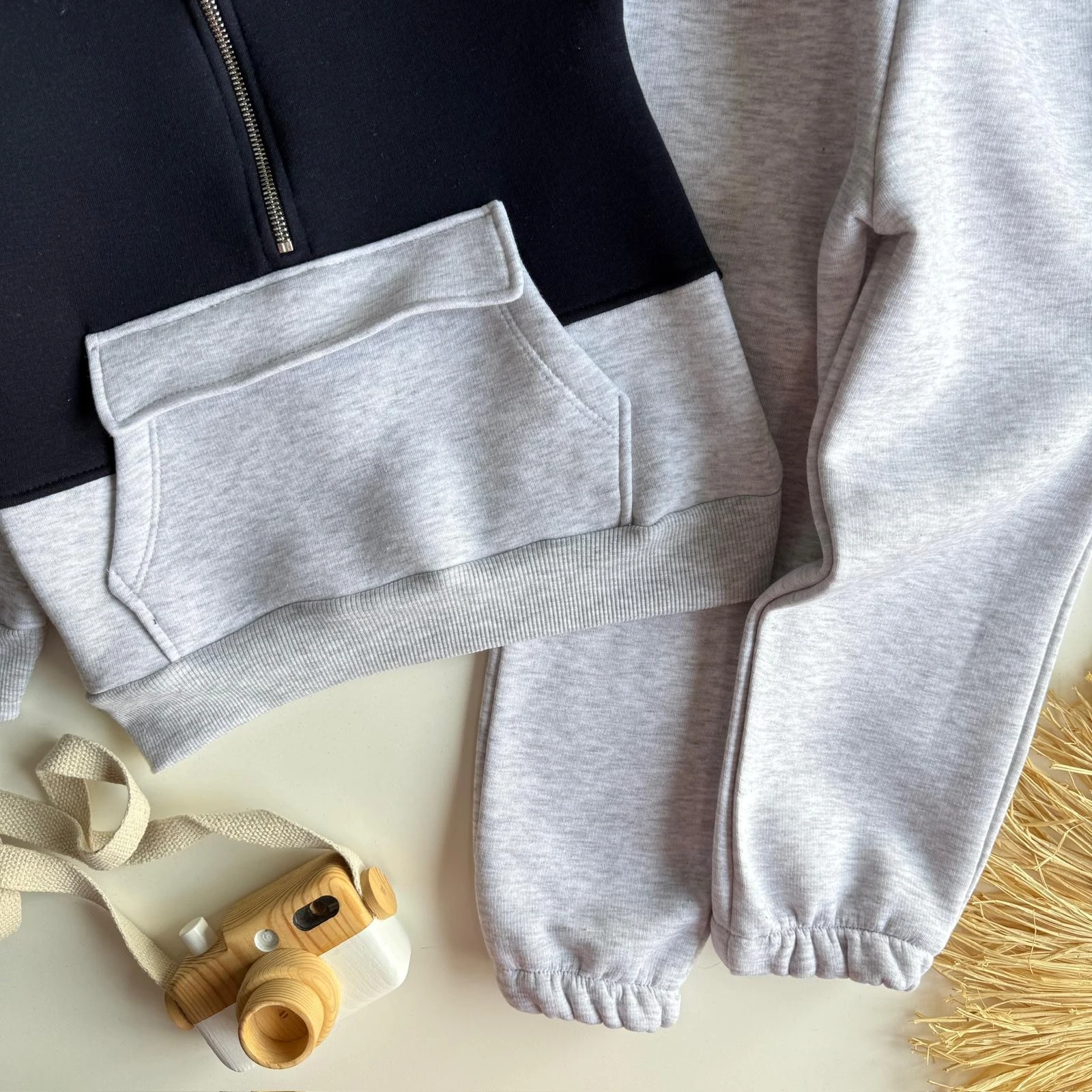 Siyah Detaylı Garson Boy Takım