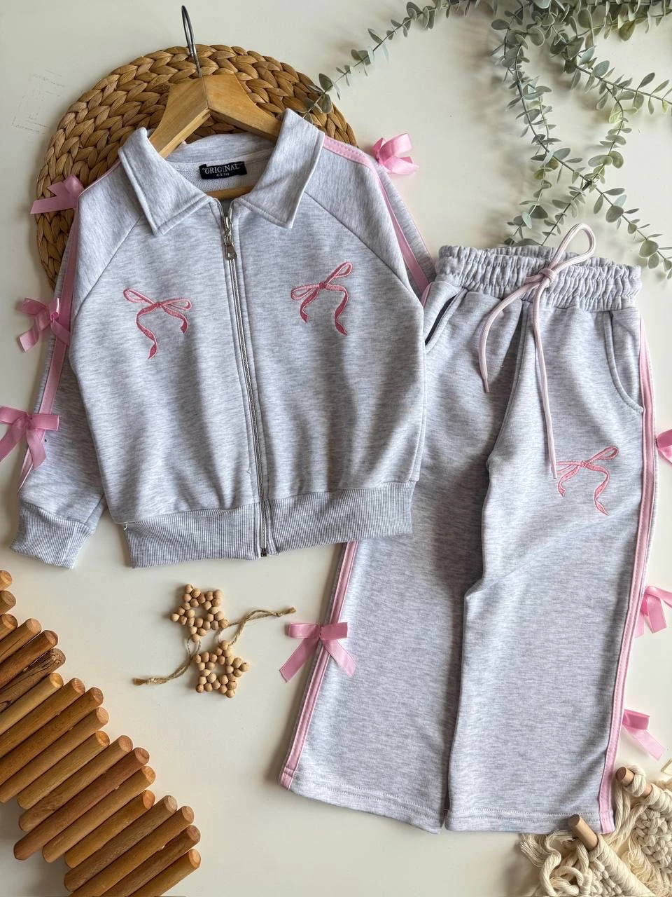 Gri Pembe Fiyonklu Takım 