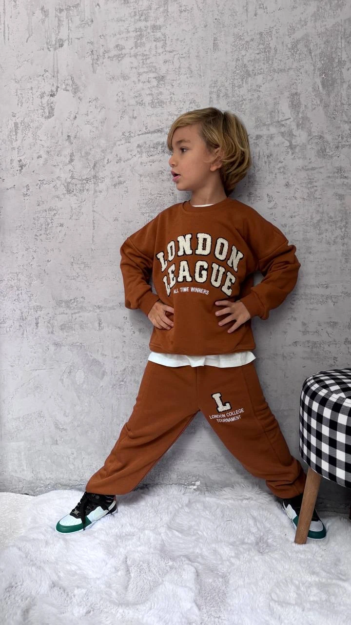 Kahverengi Punch İşlemeli Takım