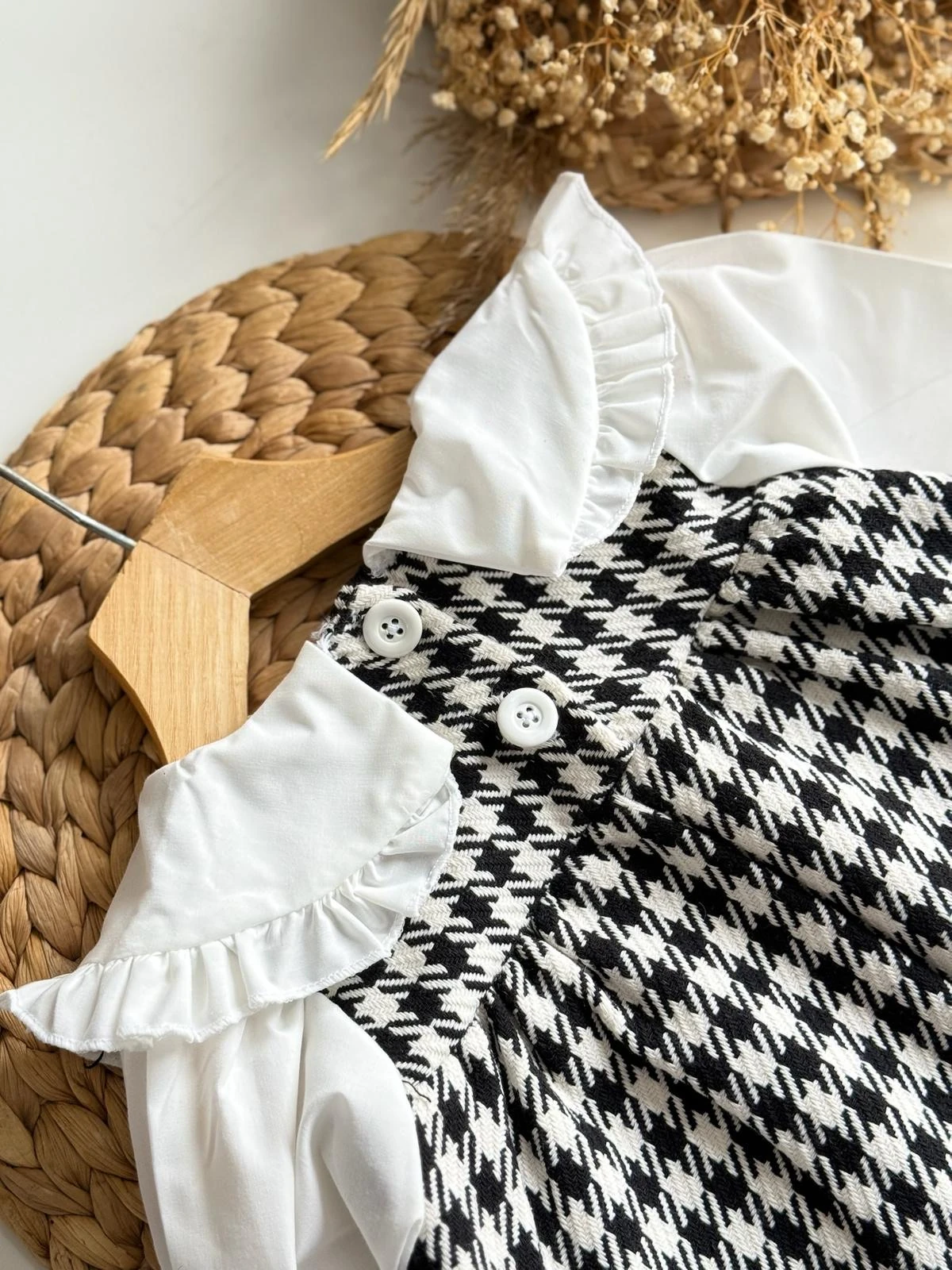 Siyah Renkli Kaz Ayağı Desenli Elbise 