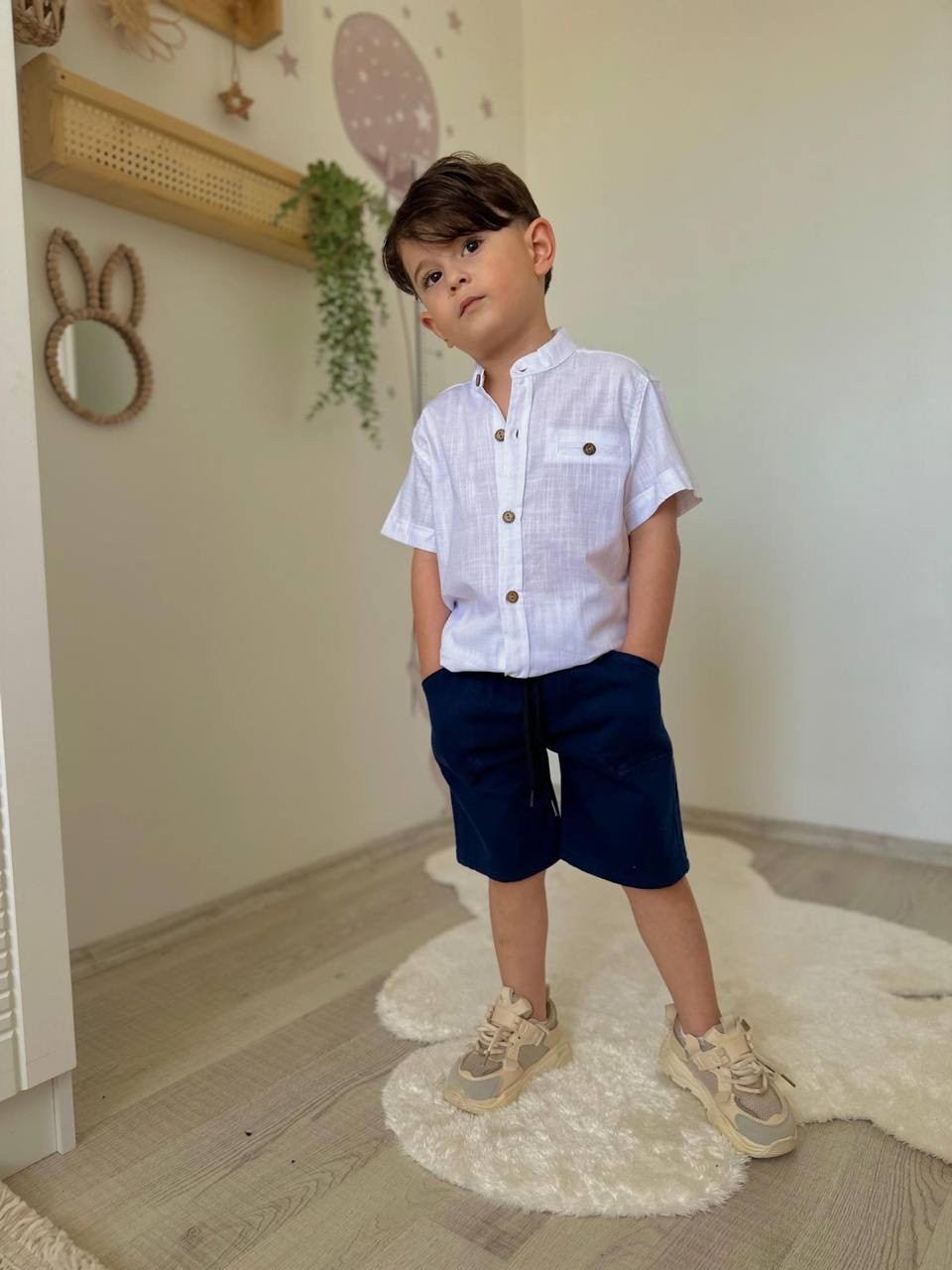Beyaz Gömlek Lacivert Pantalon Takım