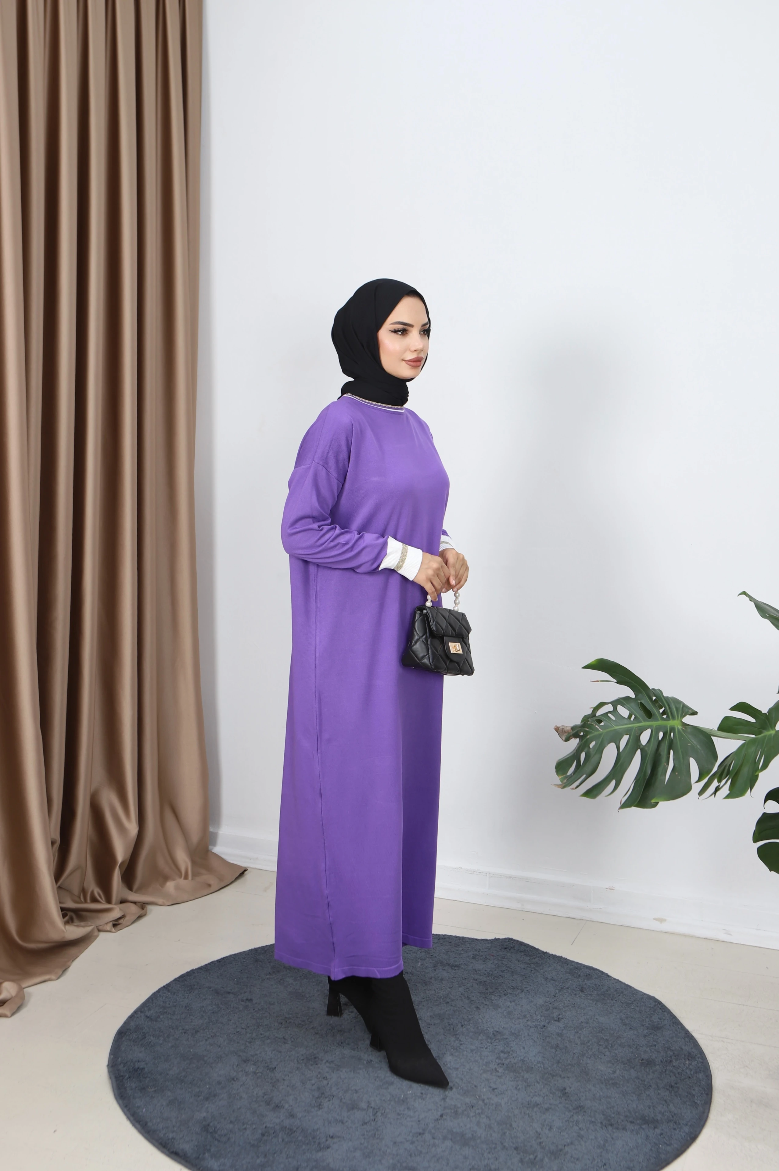 Sim Detaylı Merserize Elbise