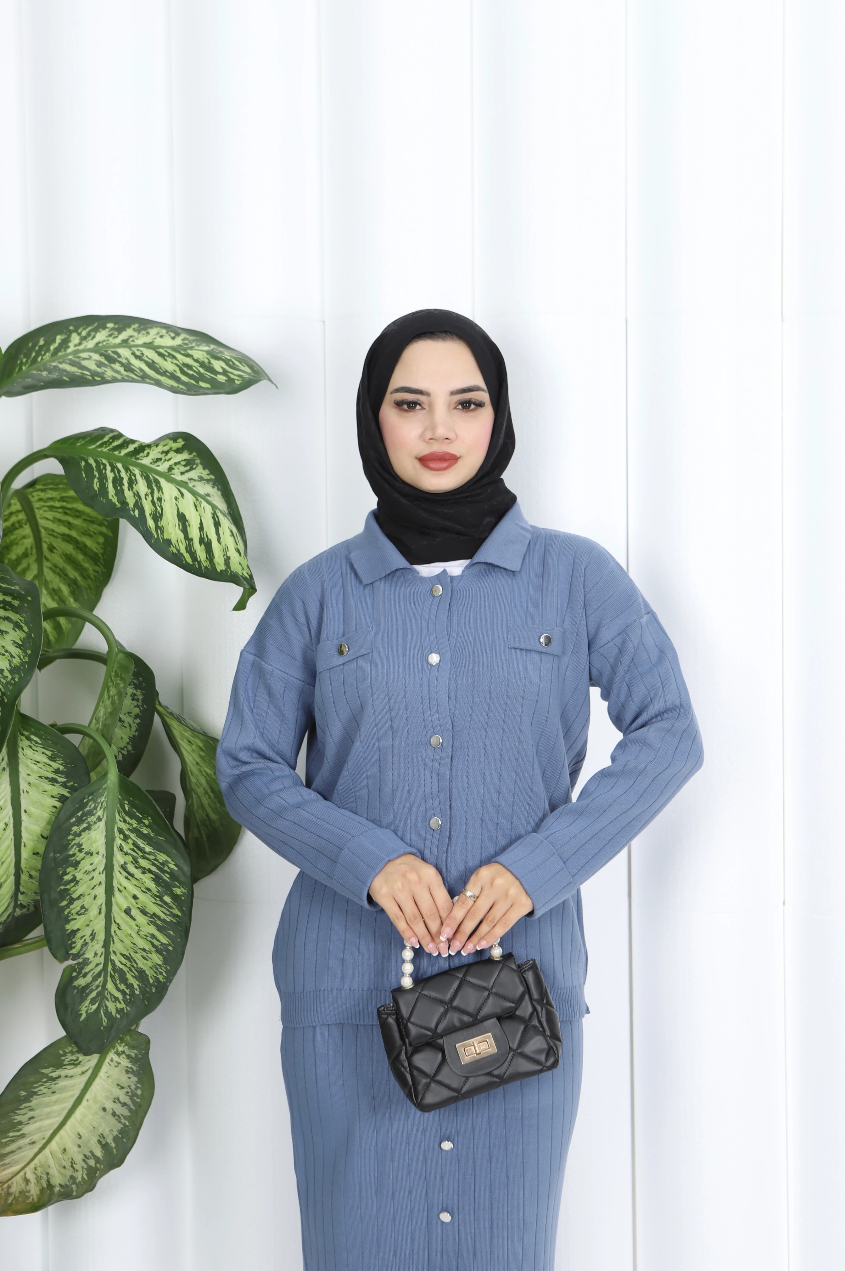 Düğme Detaylı Triko Etekli Takım