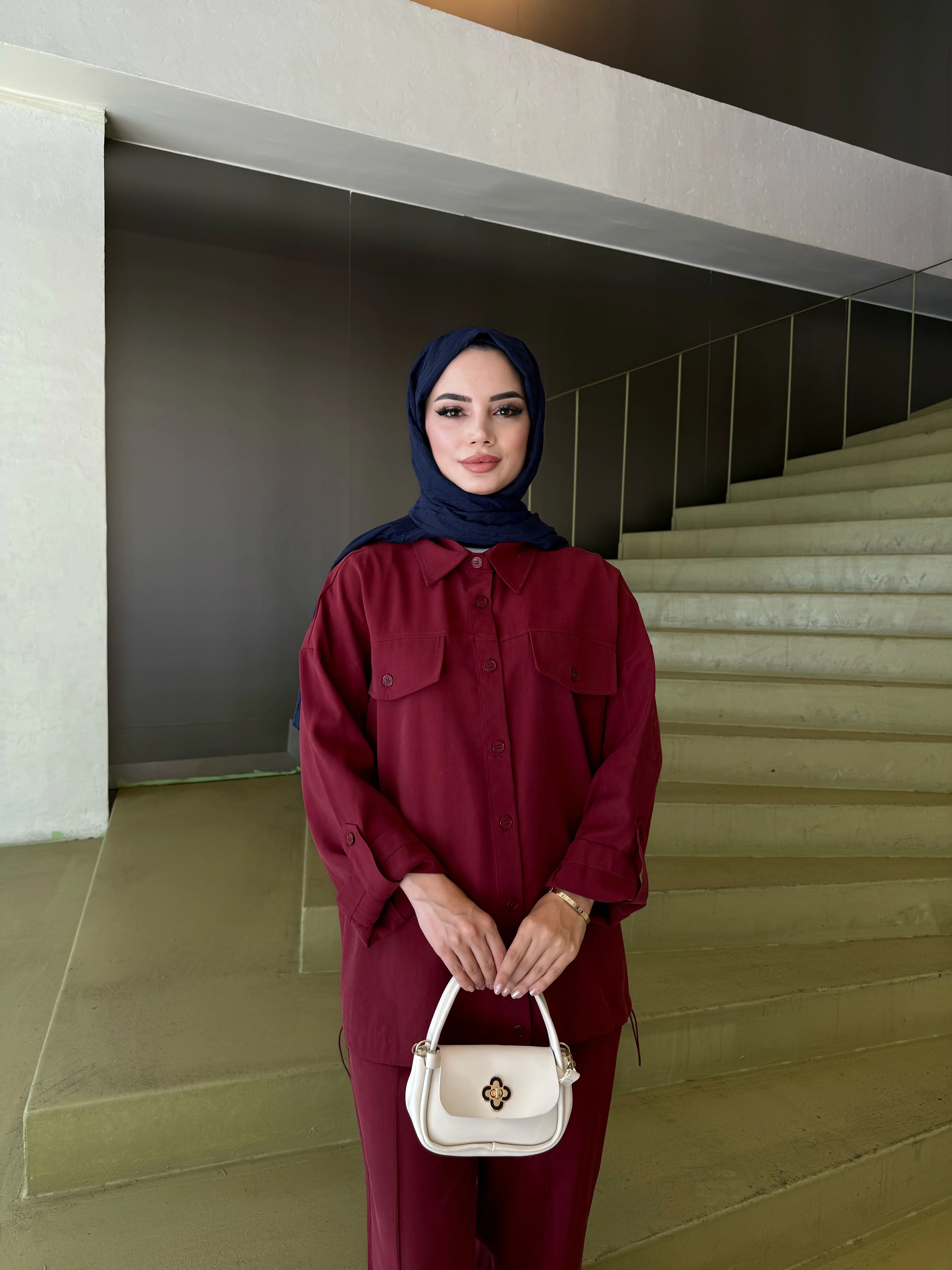 Gömlekli Modal Takım