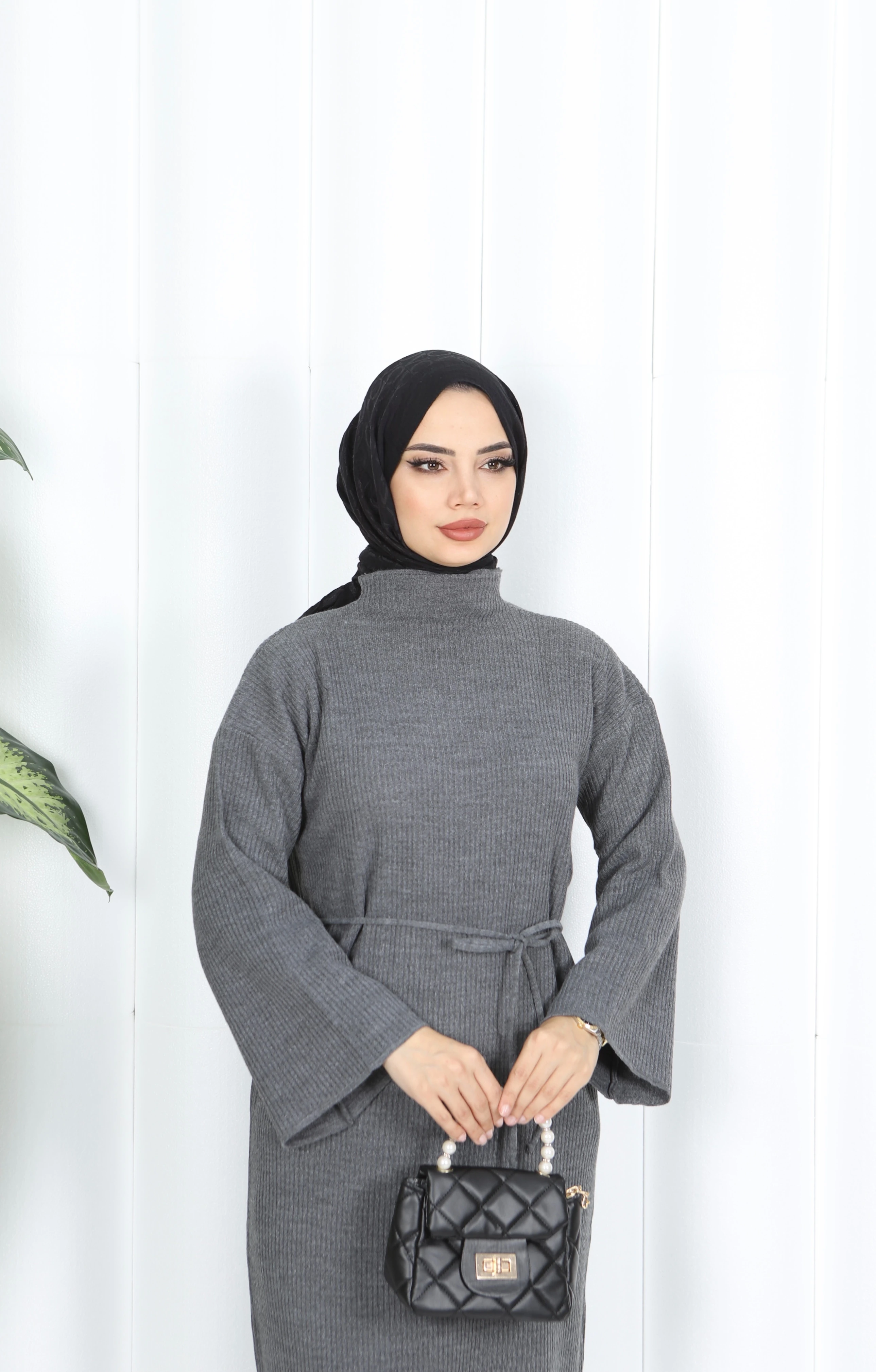 İspanyol Kol Bağcıklı Triko Elbise