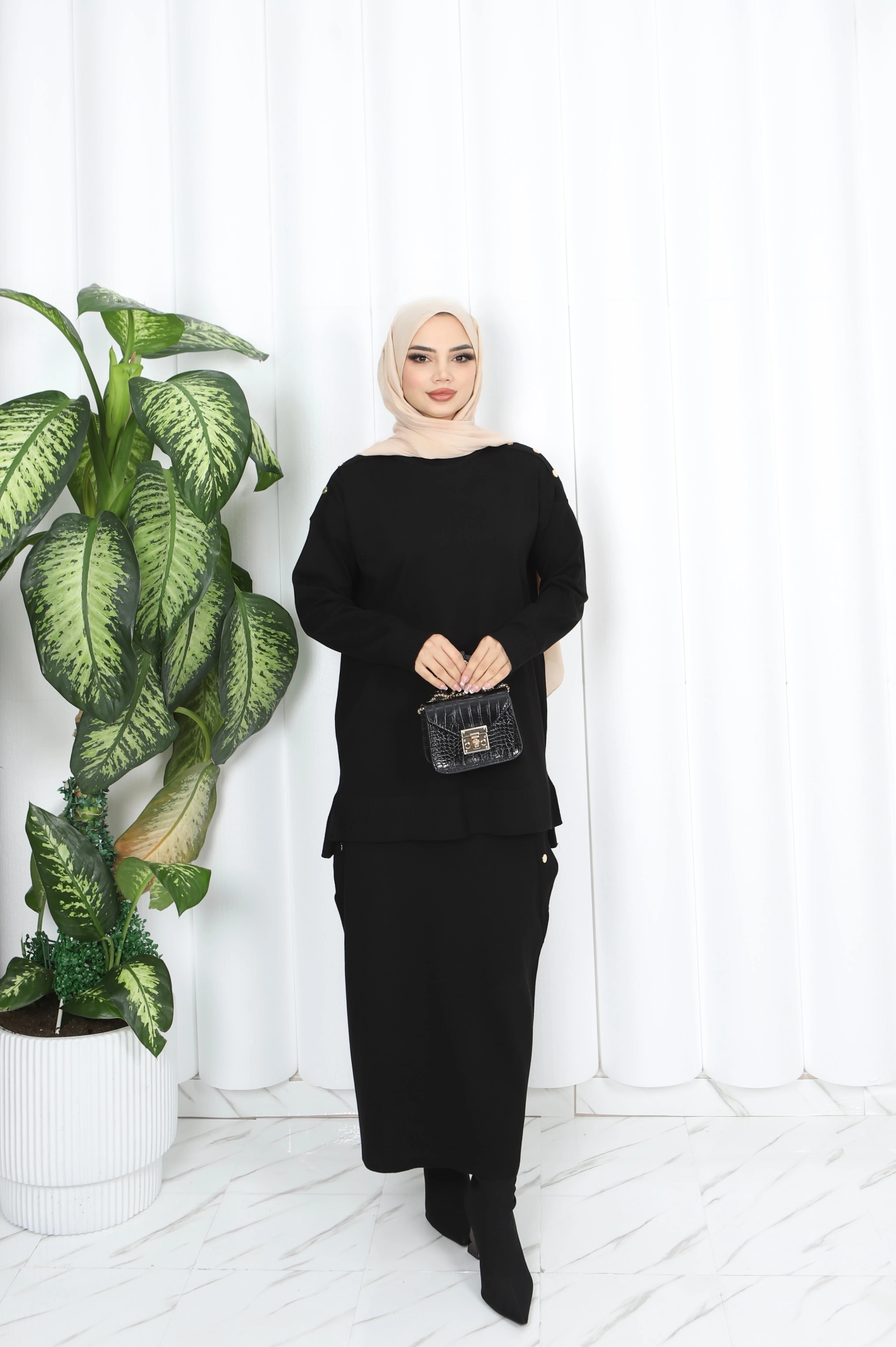 Düğmeli Merserize Etekli Takım