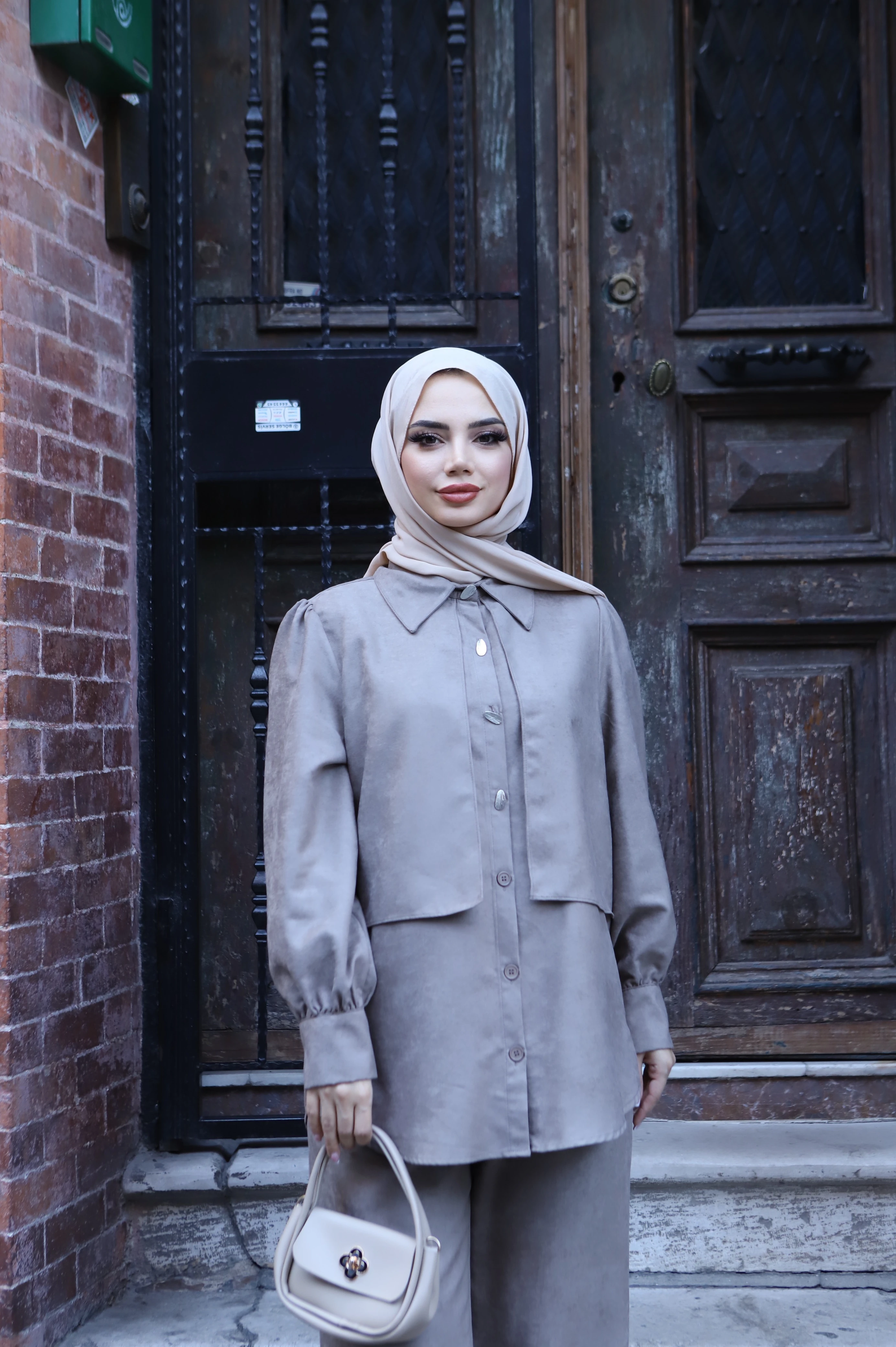 Sedef Düğmeli Süet Takım