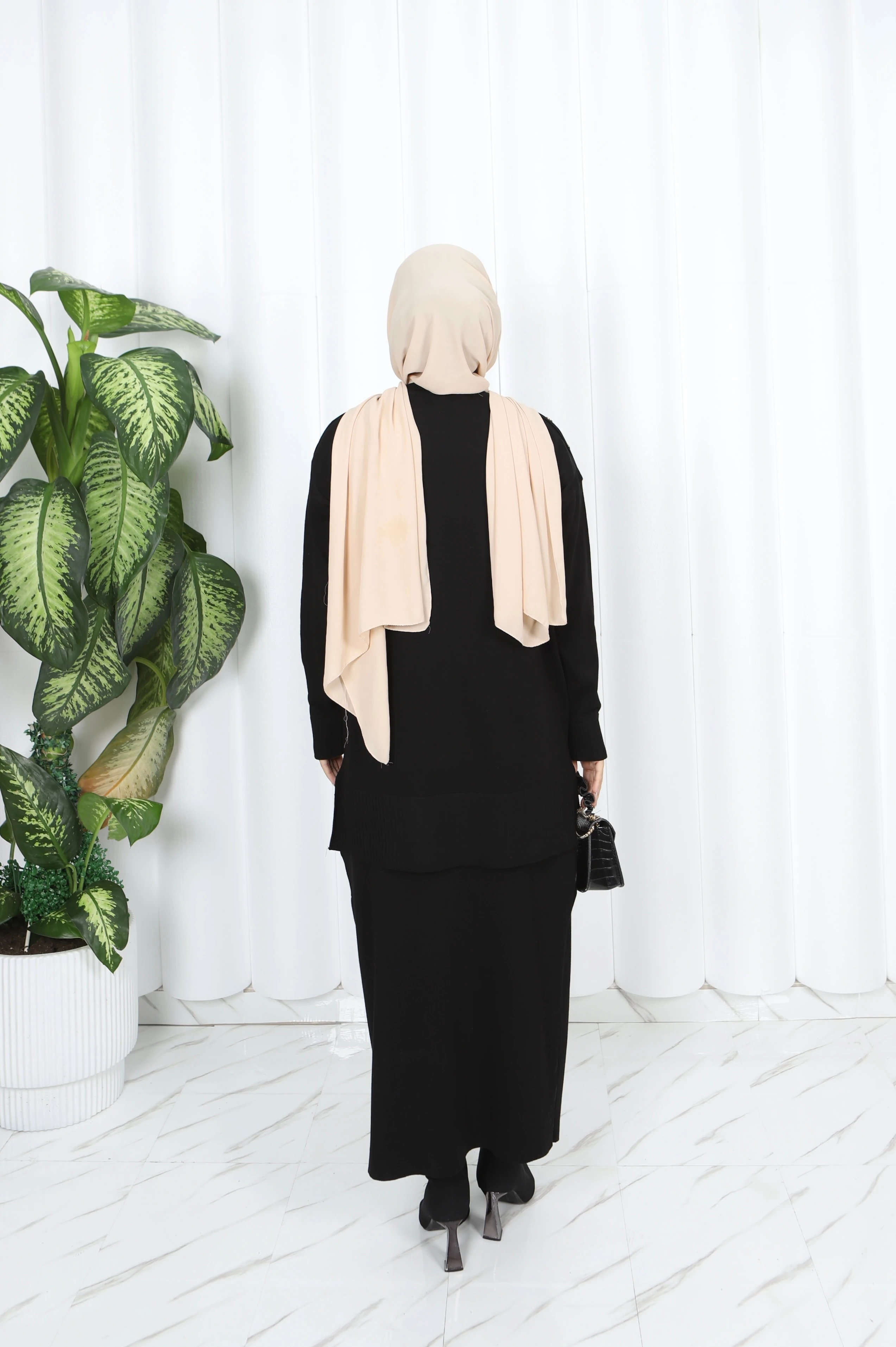 Düğmeli Merserize Etekli Takım