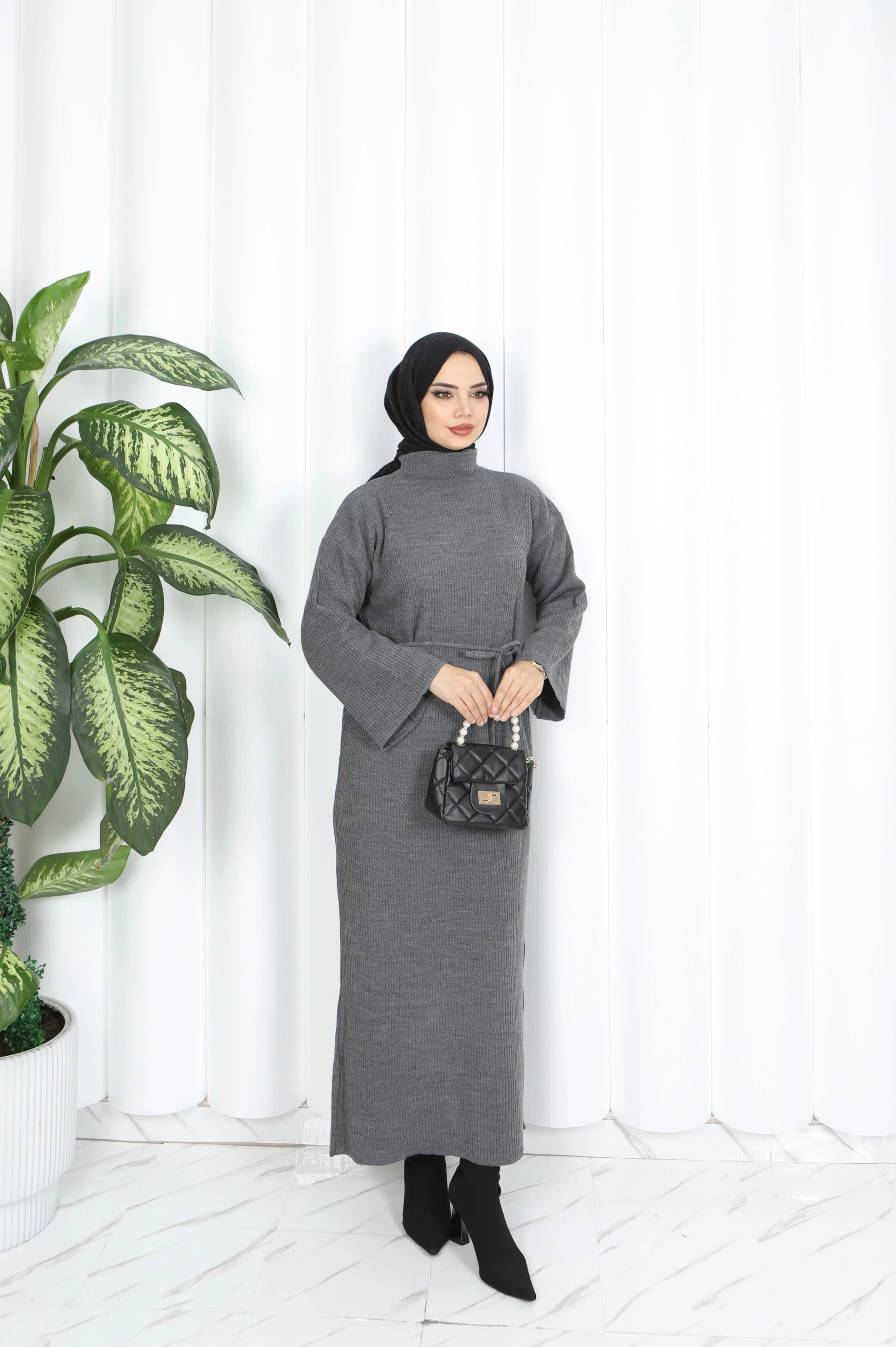 İspanyol Kol Bağcıklı Triko Elbise