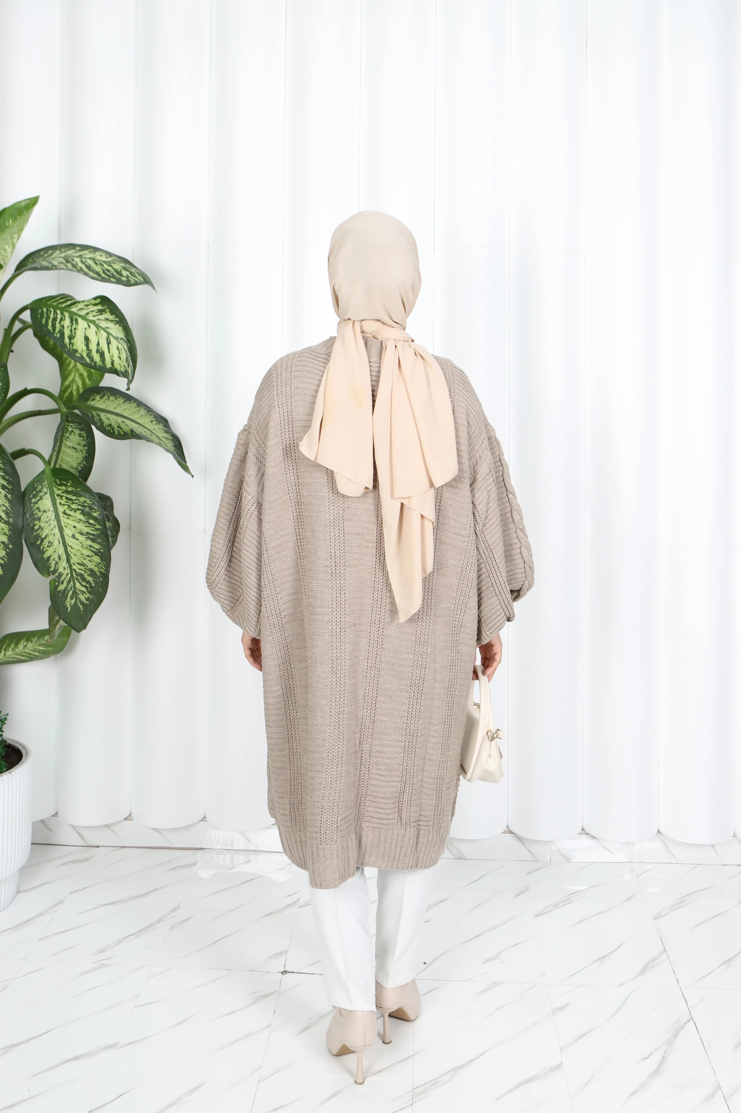 Saç Örgülü Balon Kol Hırka