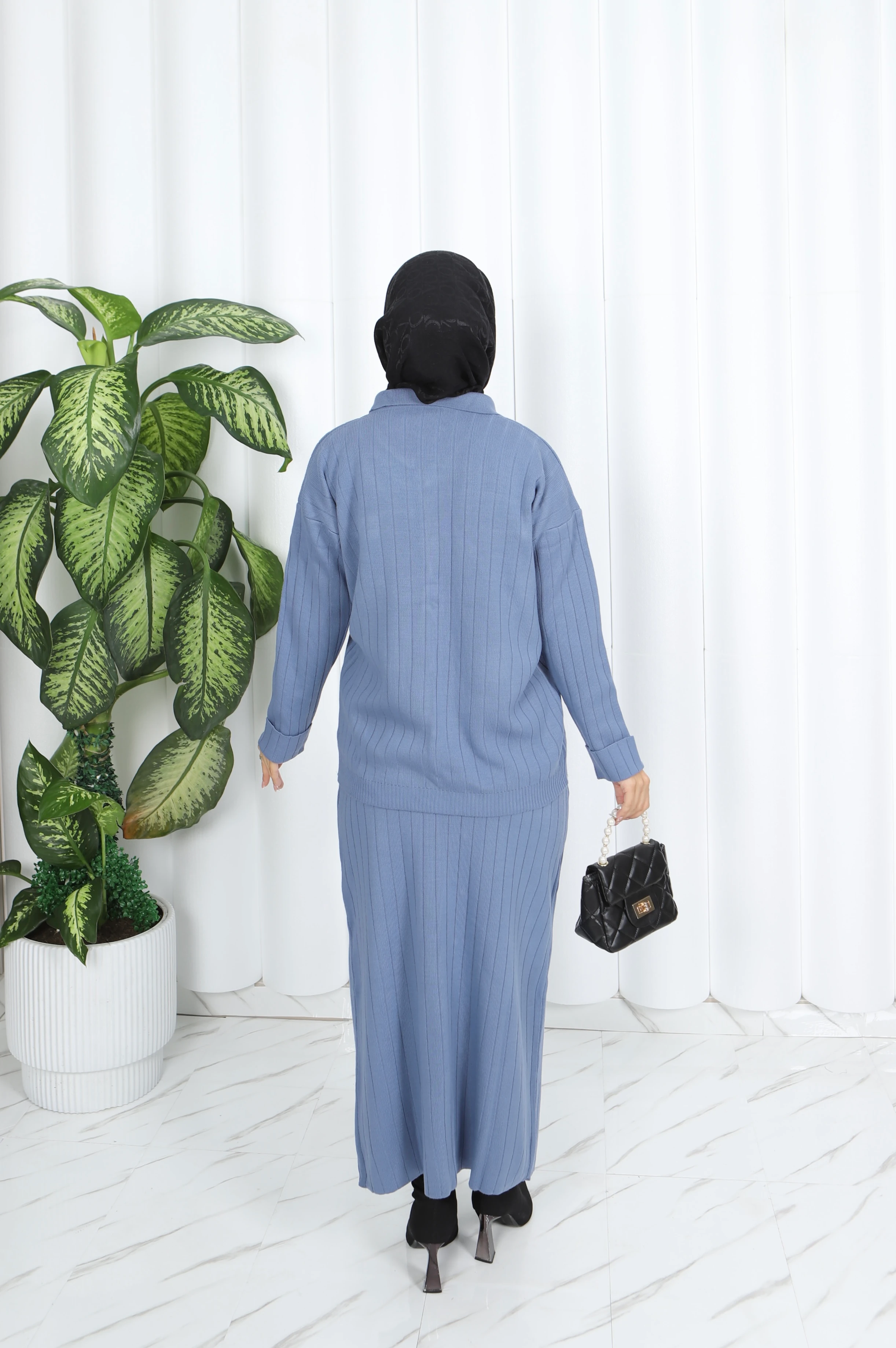 Düğme Detaylı Triko Etekli Takım