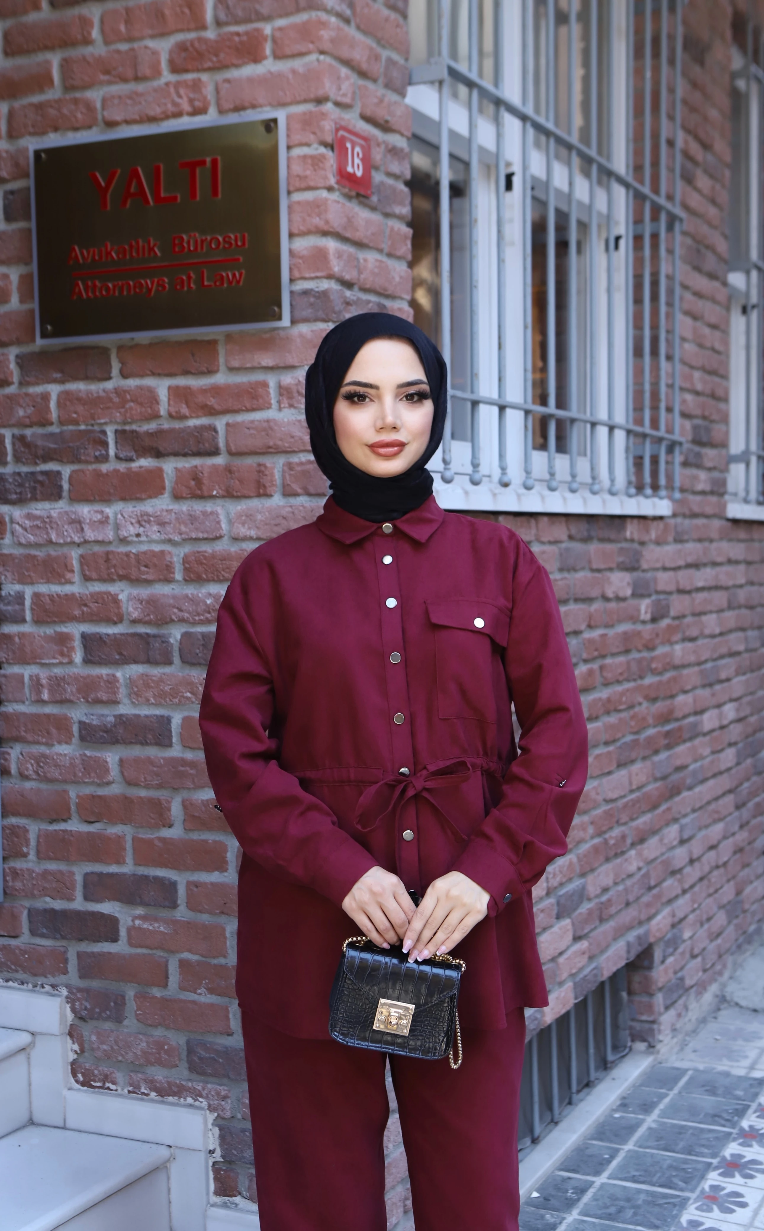 Bağcıklı Süet Pantolonlu Takım